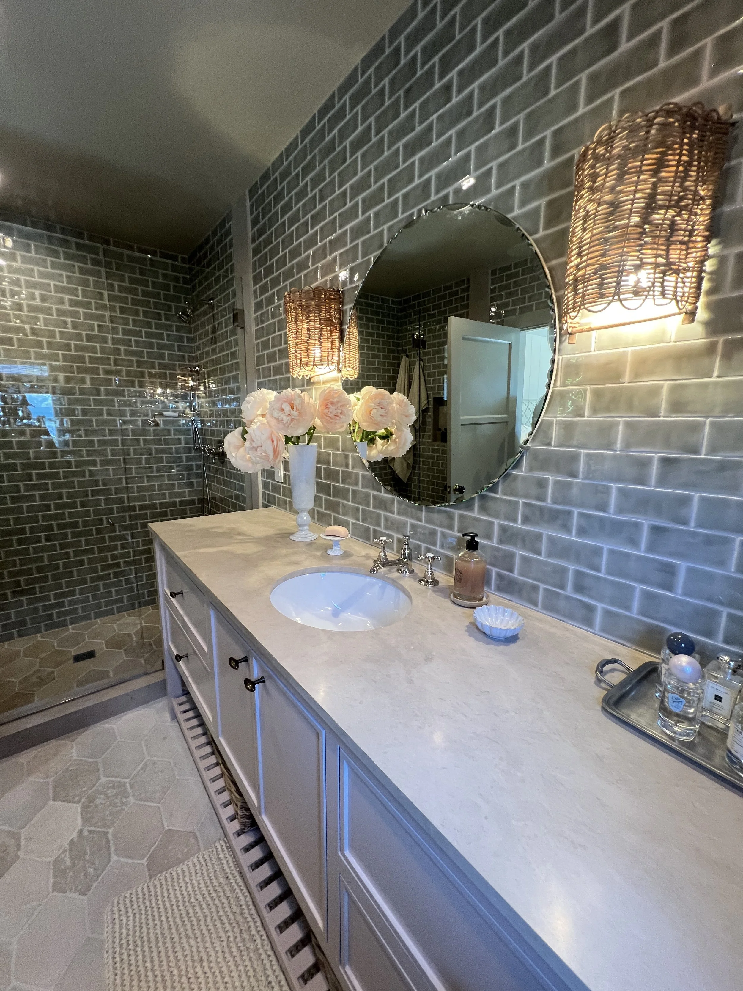 OC Marmol - Manufacturing and installation of tile and stone