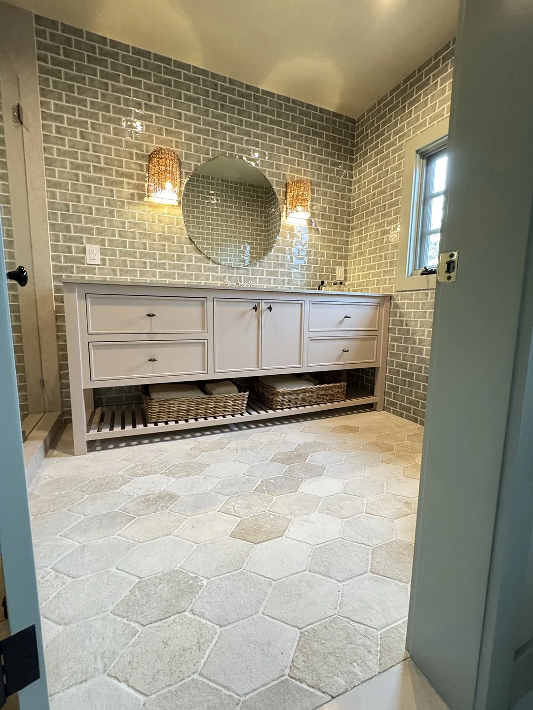 OC Marmol - Manufacturing and installation of tile and stone