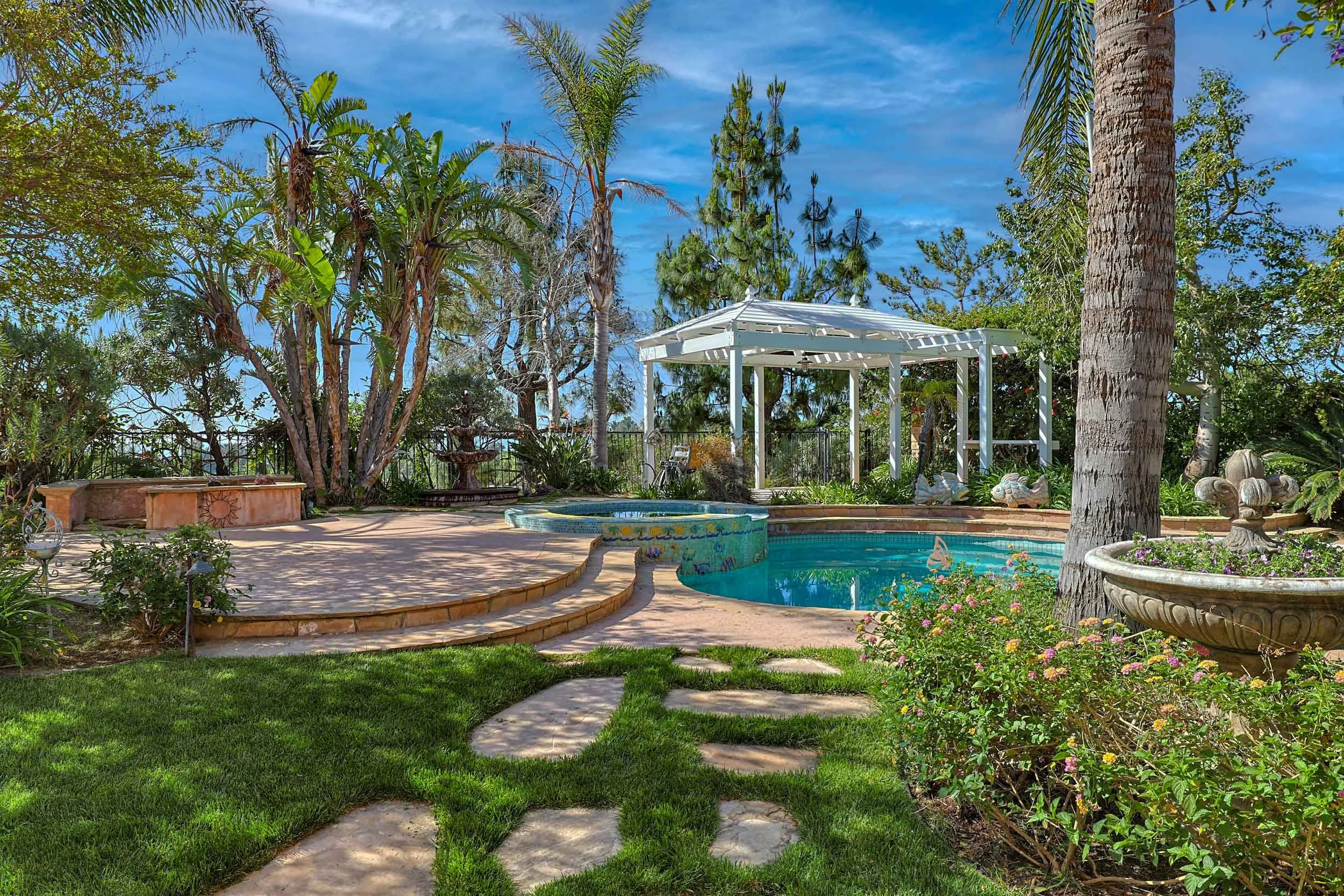 061_Tuscan Drive_041025_HDR.jpeg