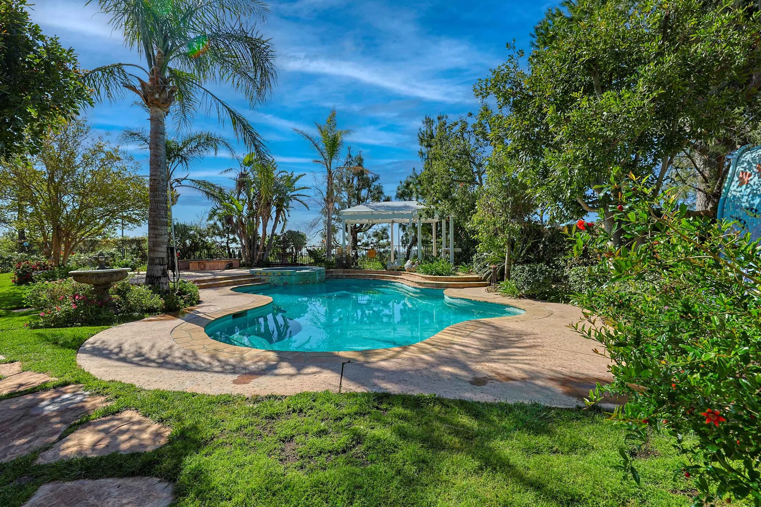 045_Tuscan Drive_041025_HDR.jpeg