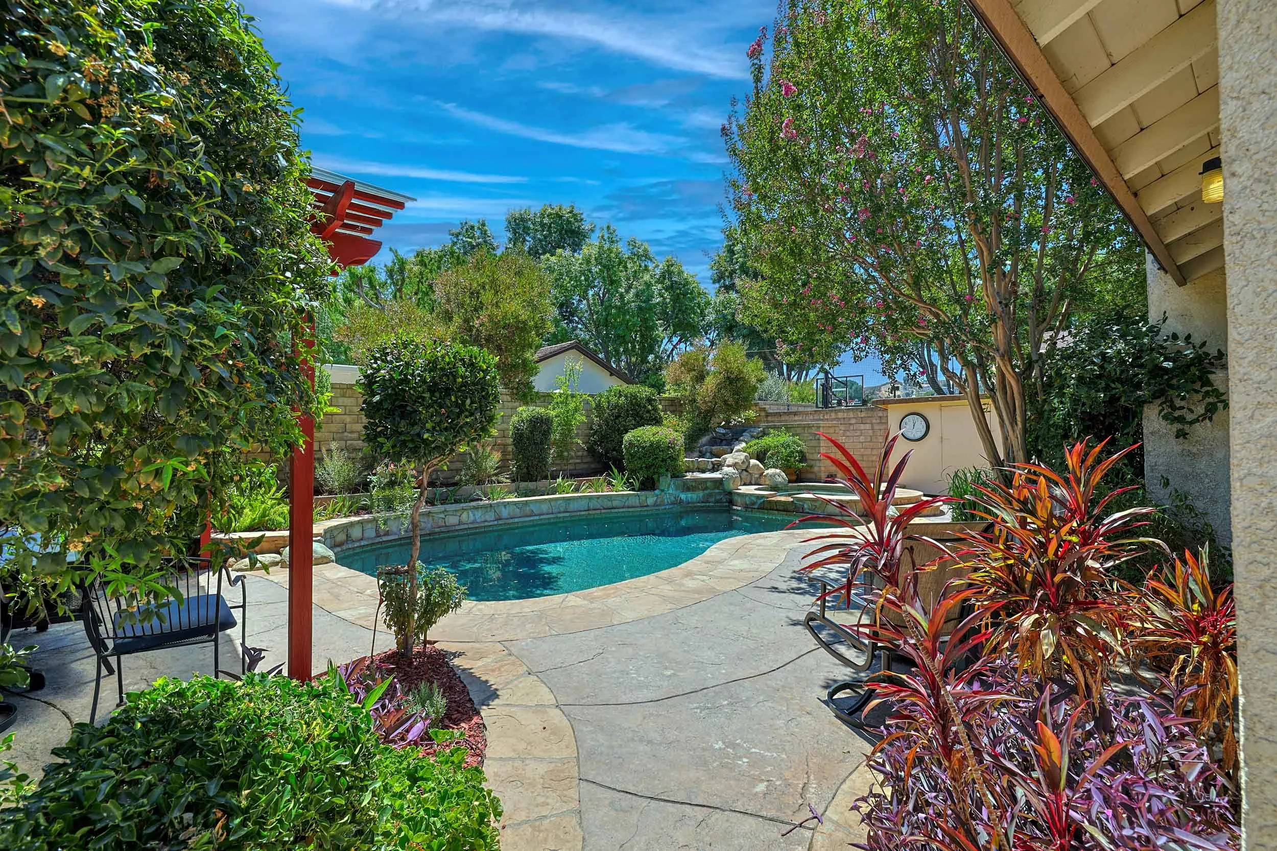 25208 Via Sistine Valencia, CA 91355