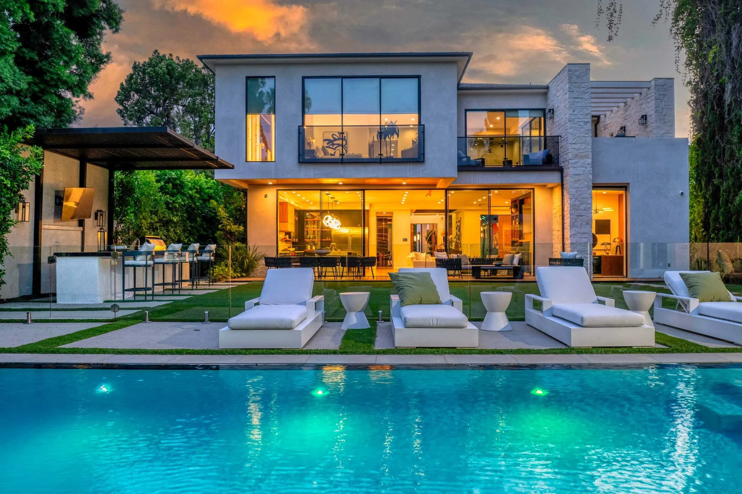 007_Woodley Ave_ 080124.jpg