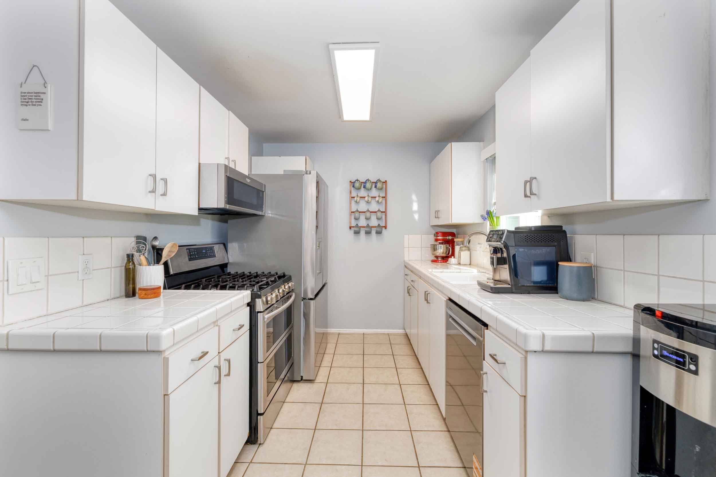 012_Woodman Ave_013026_HDR.jpeg