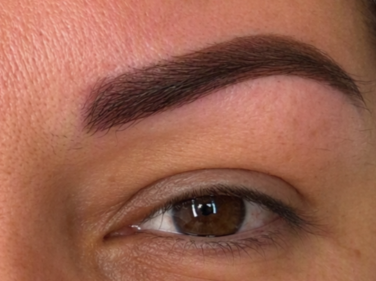 Ombré brows before and after cosmetic tattoo at La Signora, Mount Martha