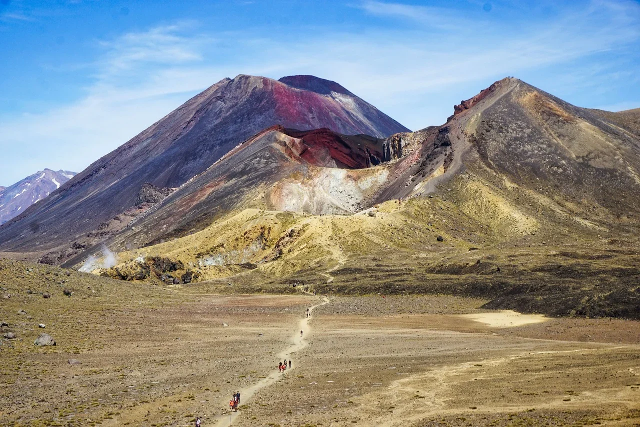 Tongariro Alpine Crossing: 2 Day Private Tour From Auckland
