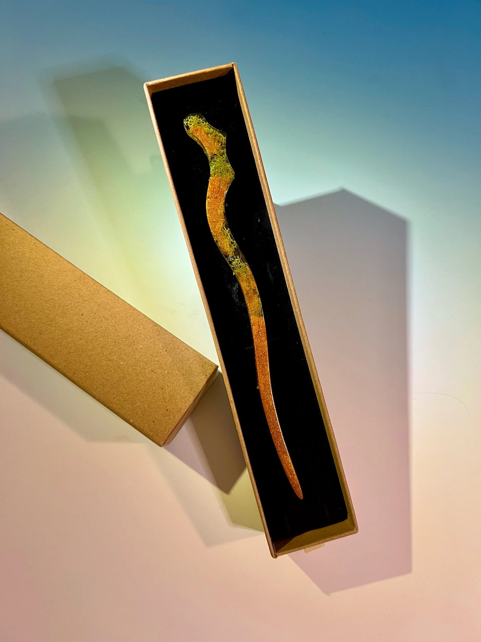 Hair Wand with Moss and Gold, Put up your hair with nature