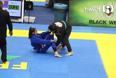 How to Manage Martial Arts Challenges Women Face