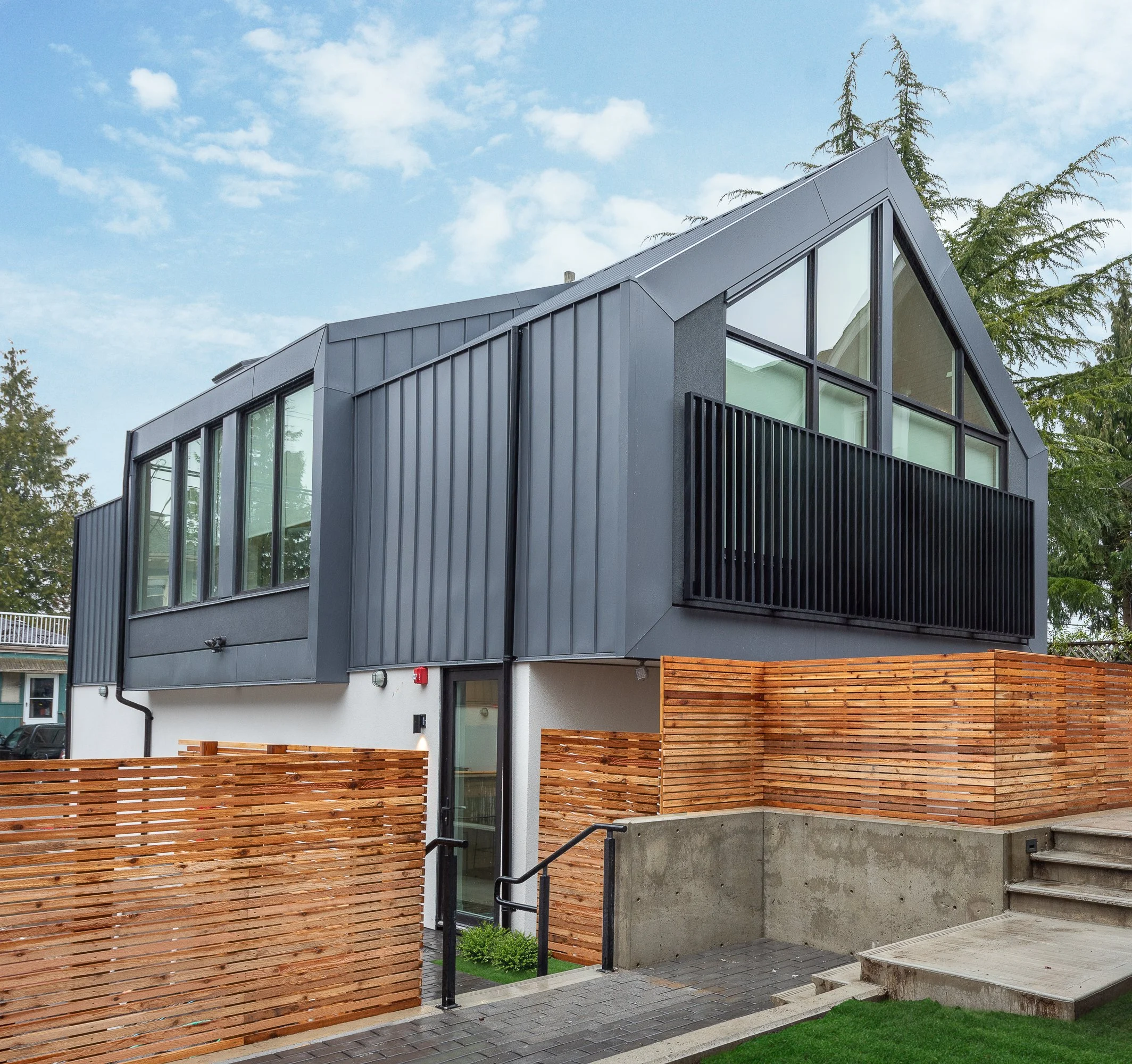 Unit 3-2856-Yukon-Street-Vancouver-360hometours-01.jpg