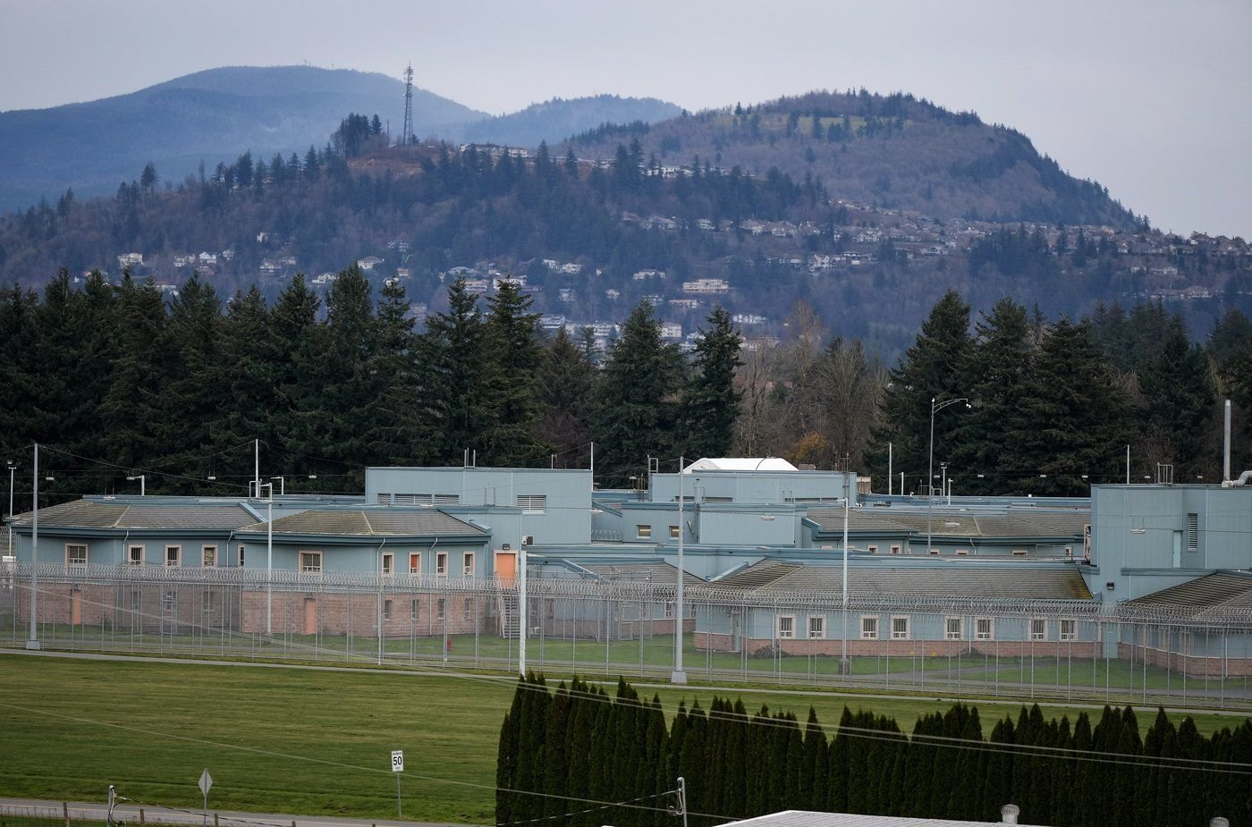 PROFILE: Maximum security prisoners cultivate sense of purpose in gardens - Globe & Mail
