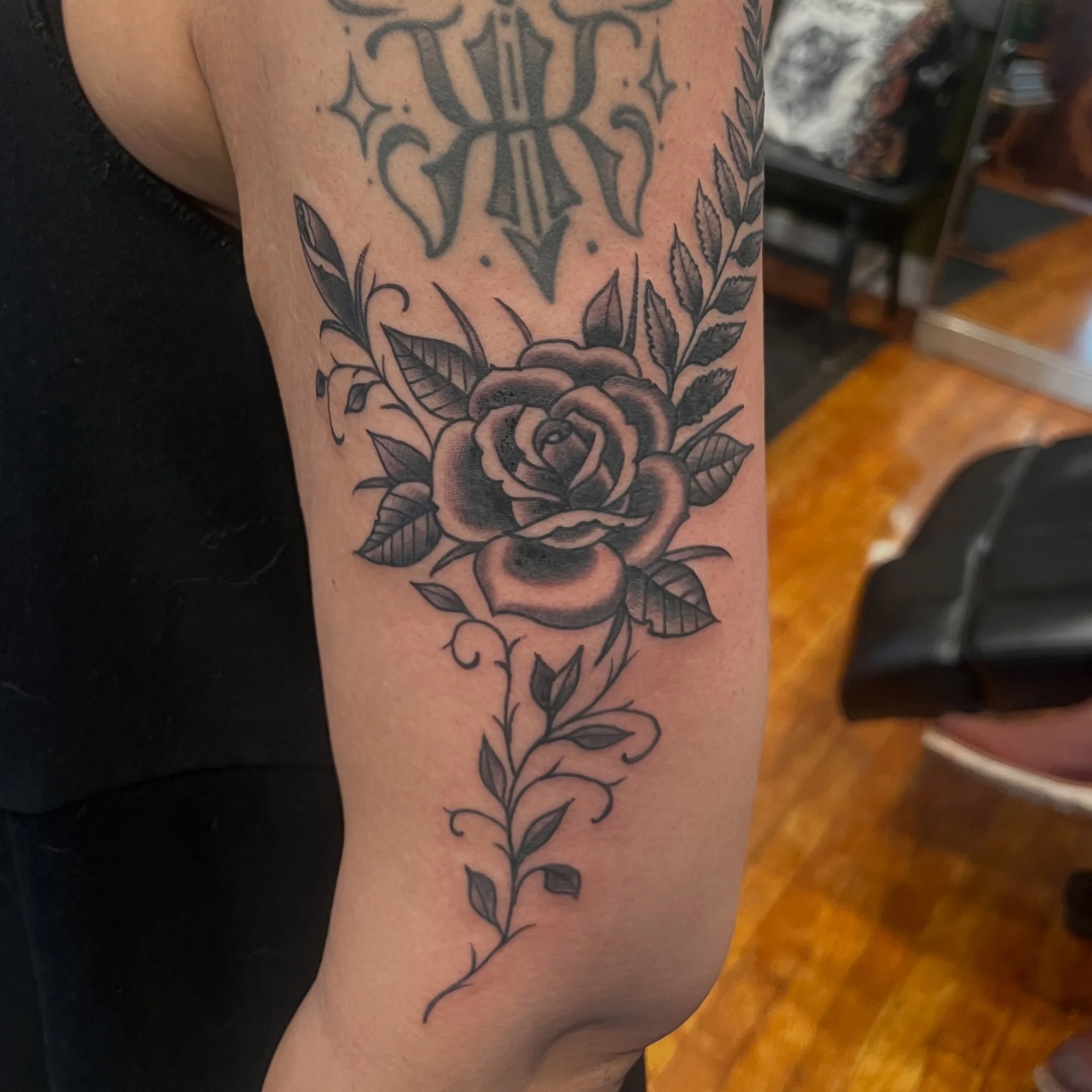 Rose and flowy fern for India. Thanks 😊