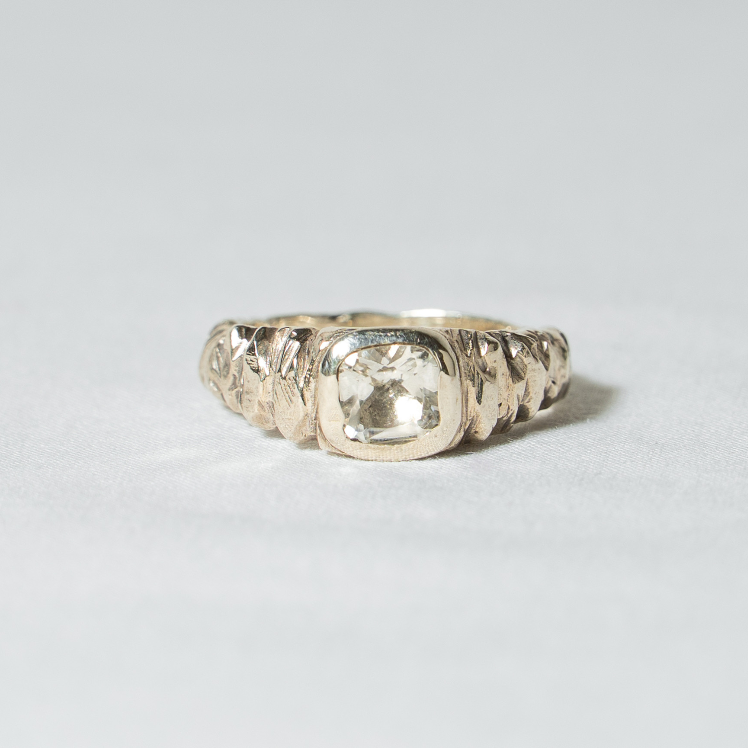 SELENE Ring • WHITE TOPAZ