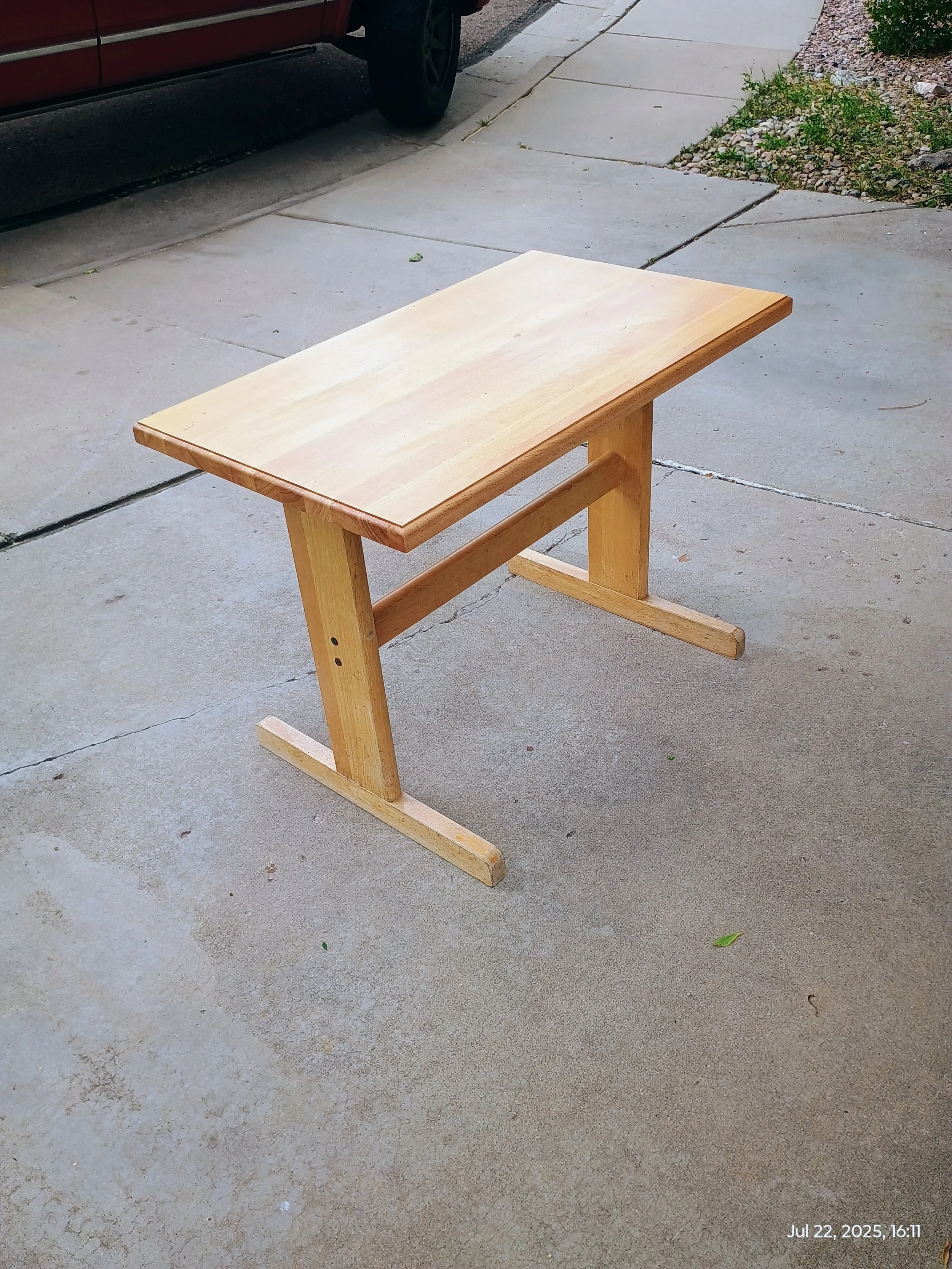Table to large for customer's new home.    Resized to a smaller fit