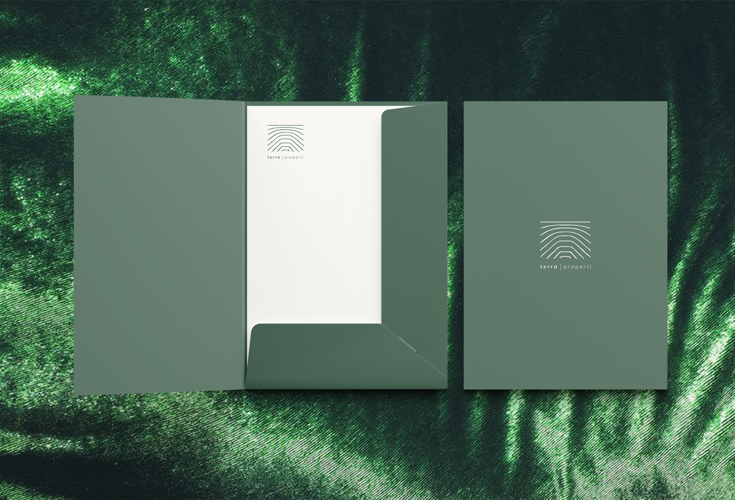 Folder_Mockup_2.png