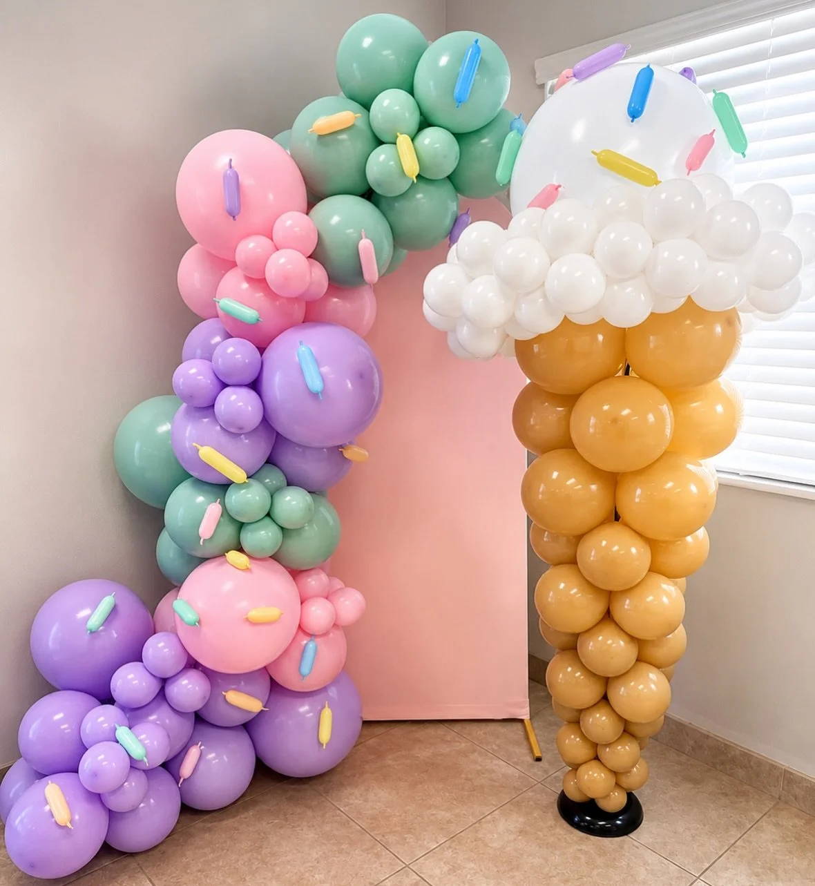One year ago today. 🫶🏻🍦✨

Looking back at where I was a year ago makes me so grateful for how much I've grown. Every install has taught me something new, and it's so fun to see the progress.

This ice cream theme is still one of my favorites. 🍦💖