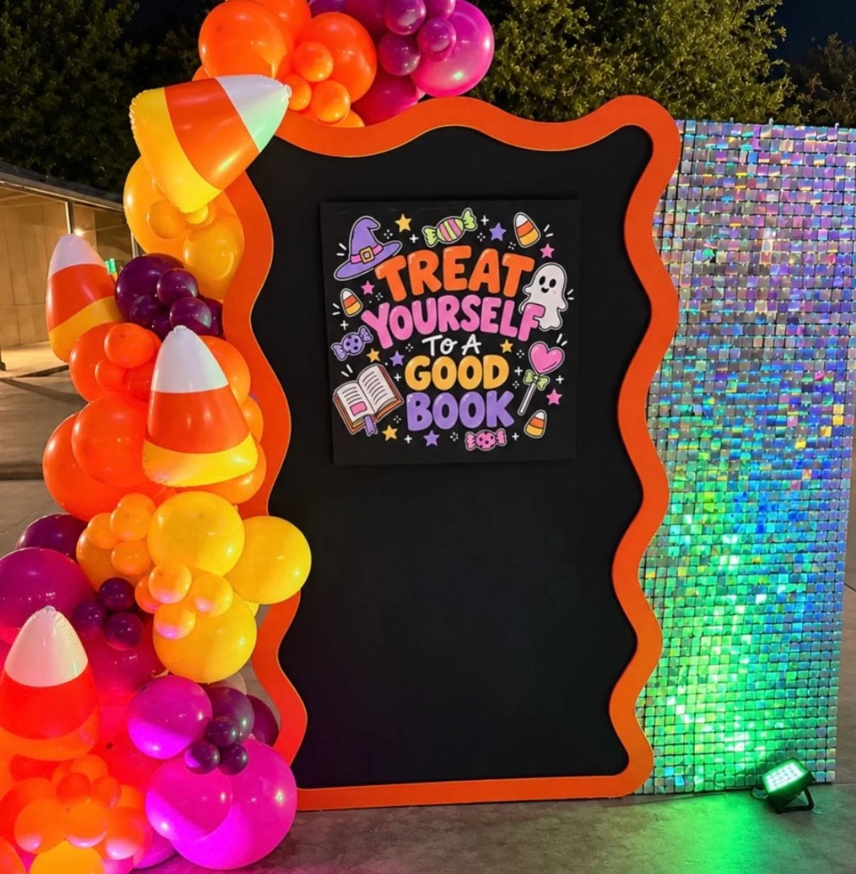 Treat yourself to a good book! 👻📚🍬

We loved bringing this Halloween setup to life for the Painted Sky book fair with bold balloons, candy corn details, and a little extra sparkle! ✨

Who says Halloween has to be scary?! 💜

#TucsonBalloons #Tucso