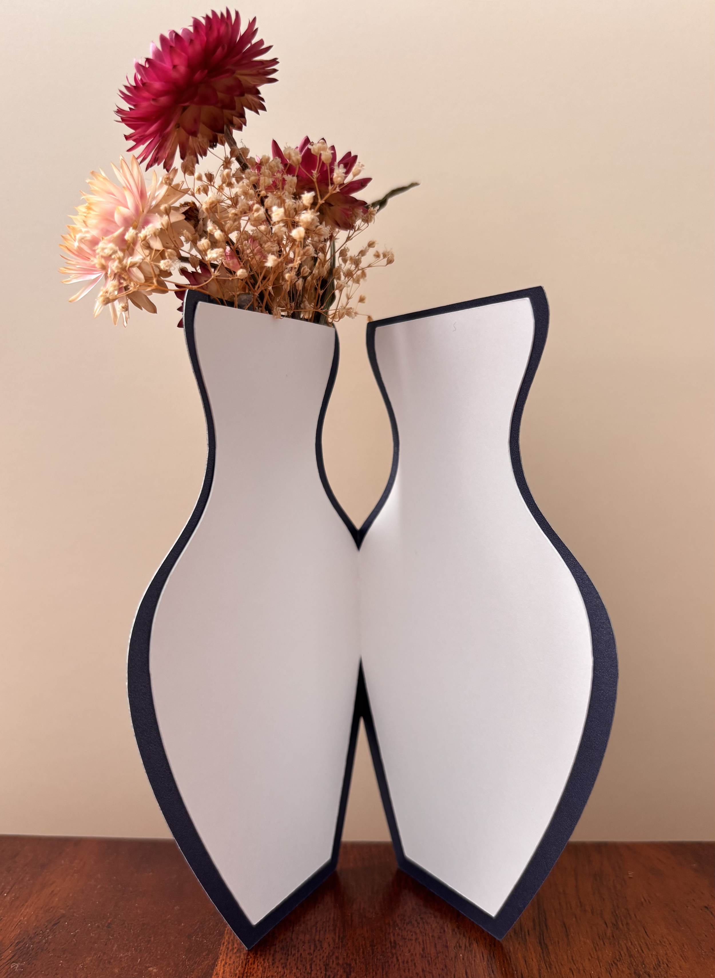 the_bouquet_card_suzie upright.png