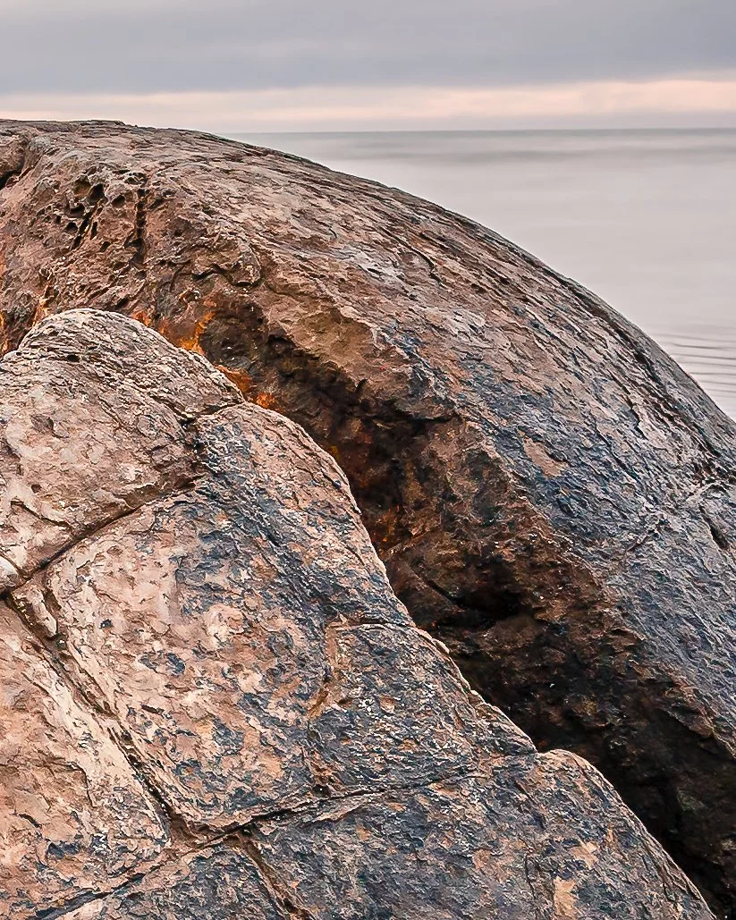 dwayne_lohmann_fractured_by_time_moeraki_boulders_TEXTURE_DETAIL.jpg