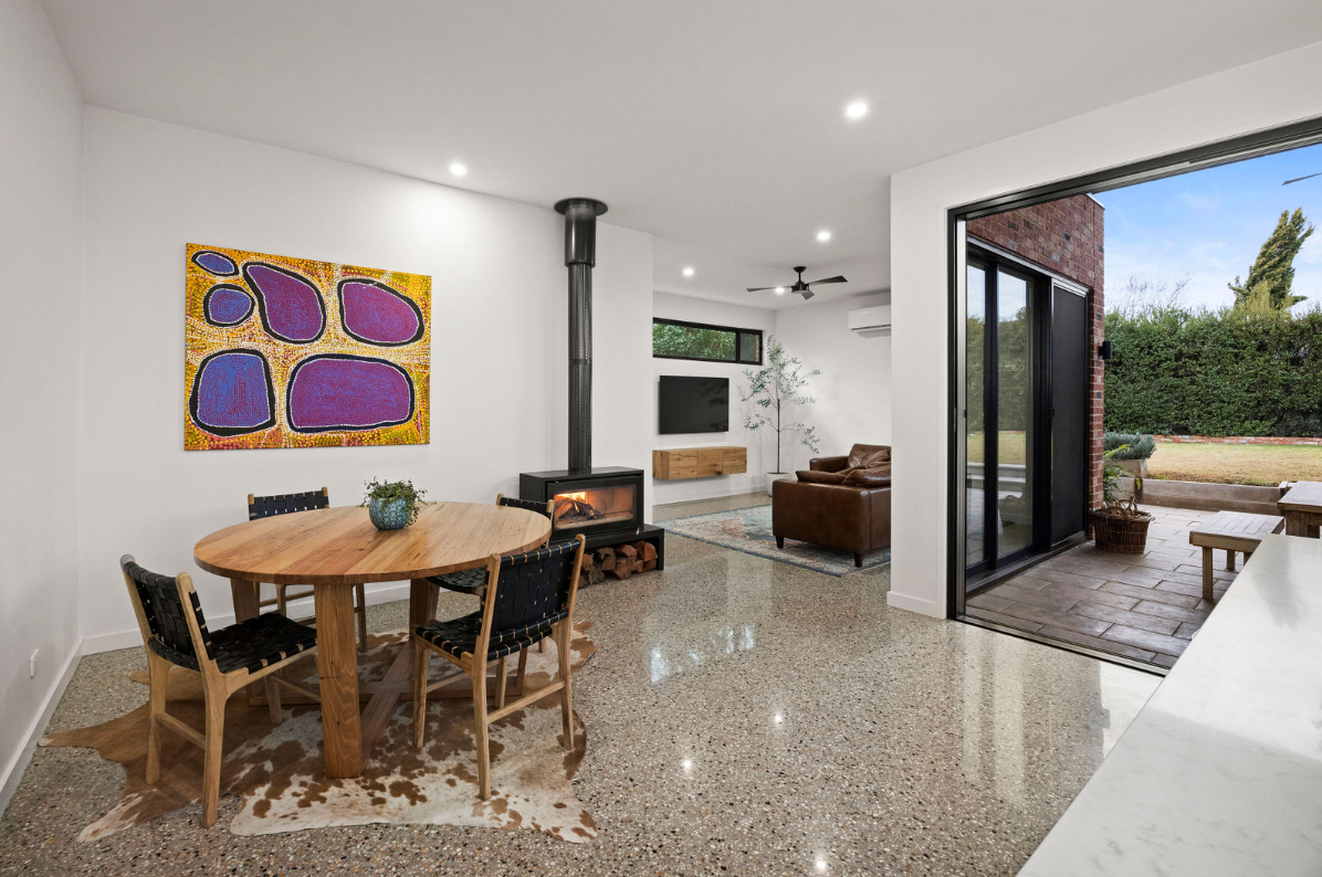 Olive St_Dining & Lounge.png