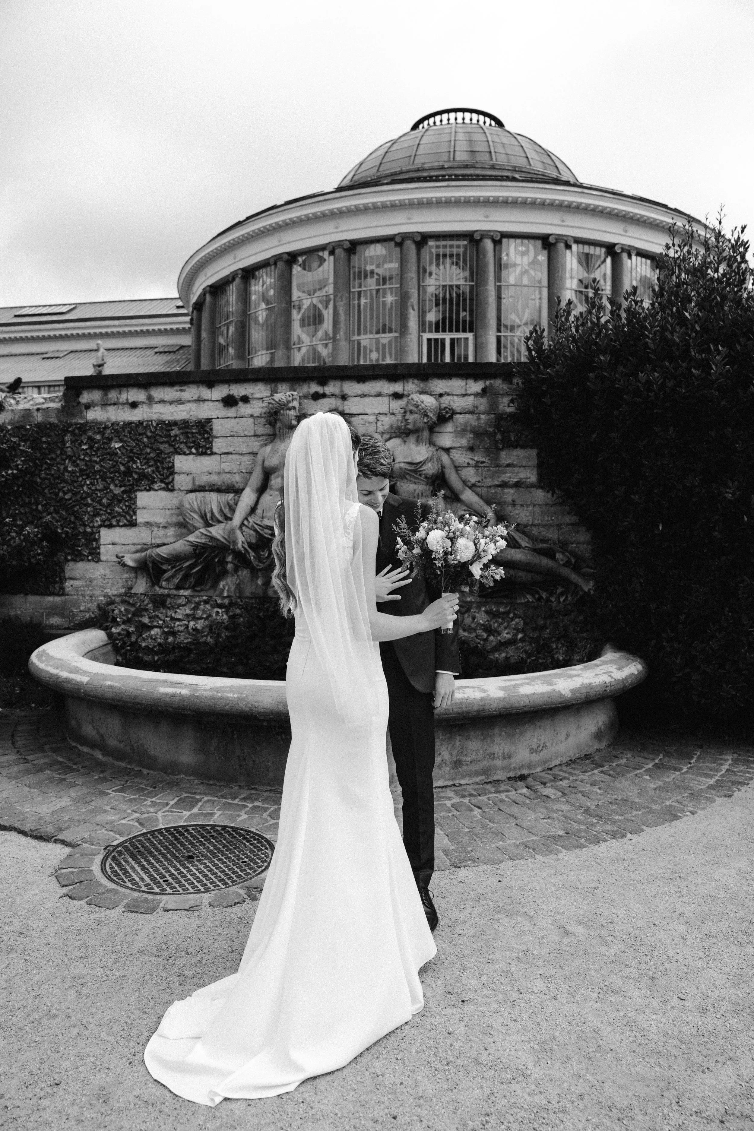Brussels City Weddings with Soul: Where Intimacy Meets Urban Beauty
