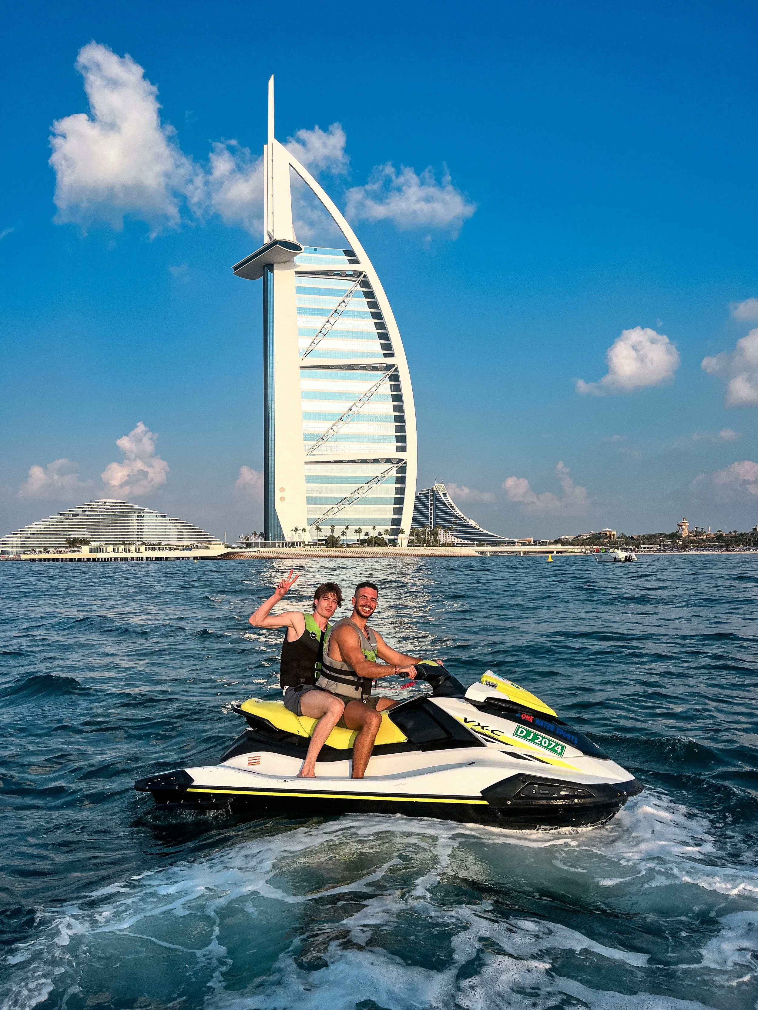 Dubai - 150 Nijansi Arapskog El Dorada 

Dubai sam uvijek zami&scaron;ljao kao savr&scaron;eni grad koji se godinama unazad vrtio po dru&scaron;tvenim mrežama kao sinonim rasko&scaron;i - stakleni neboderi koji paraju nebo, luksuz na svakom koraku i 