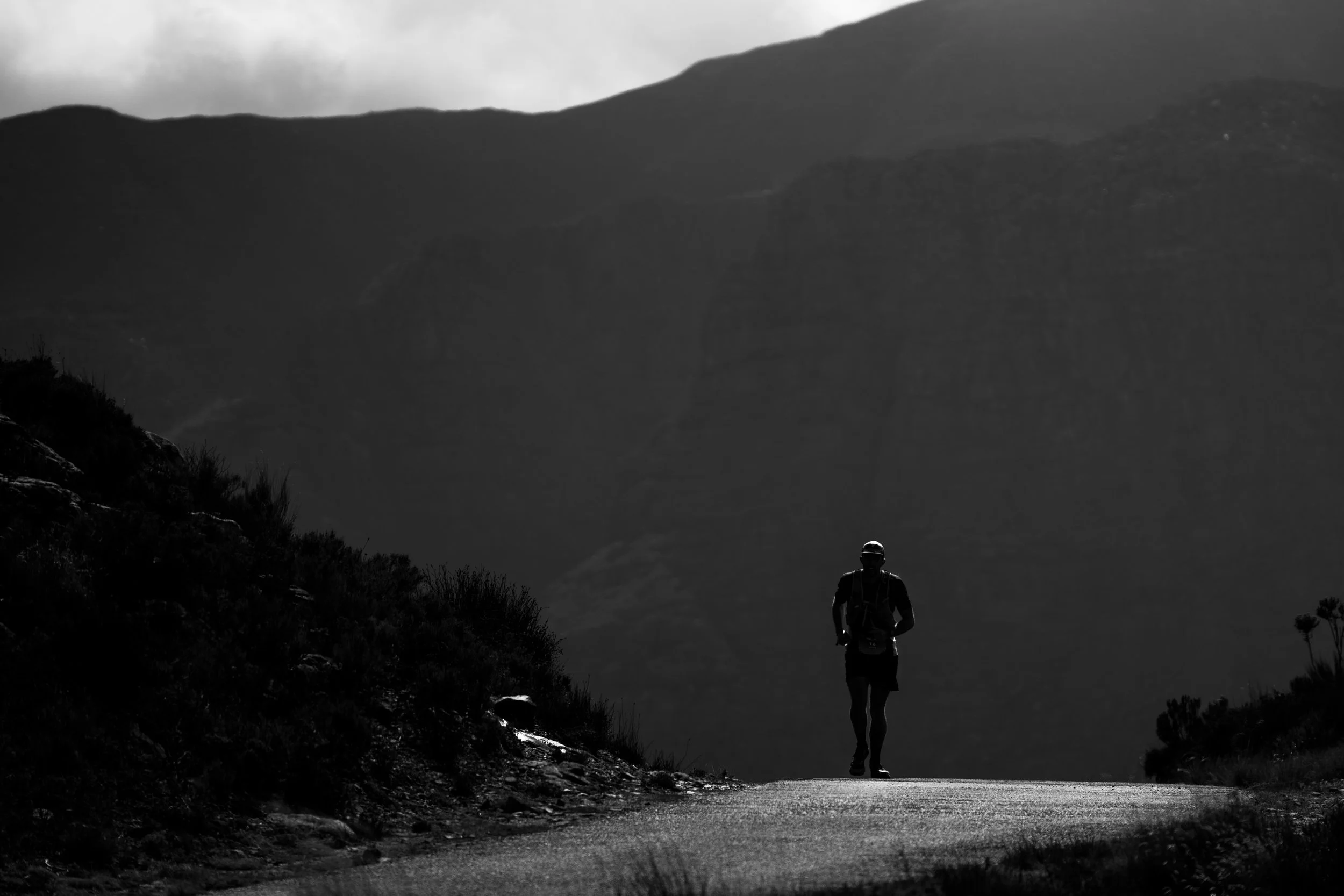 pass2pass-ultra-trail-contact-hero.jpg