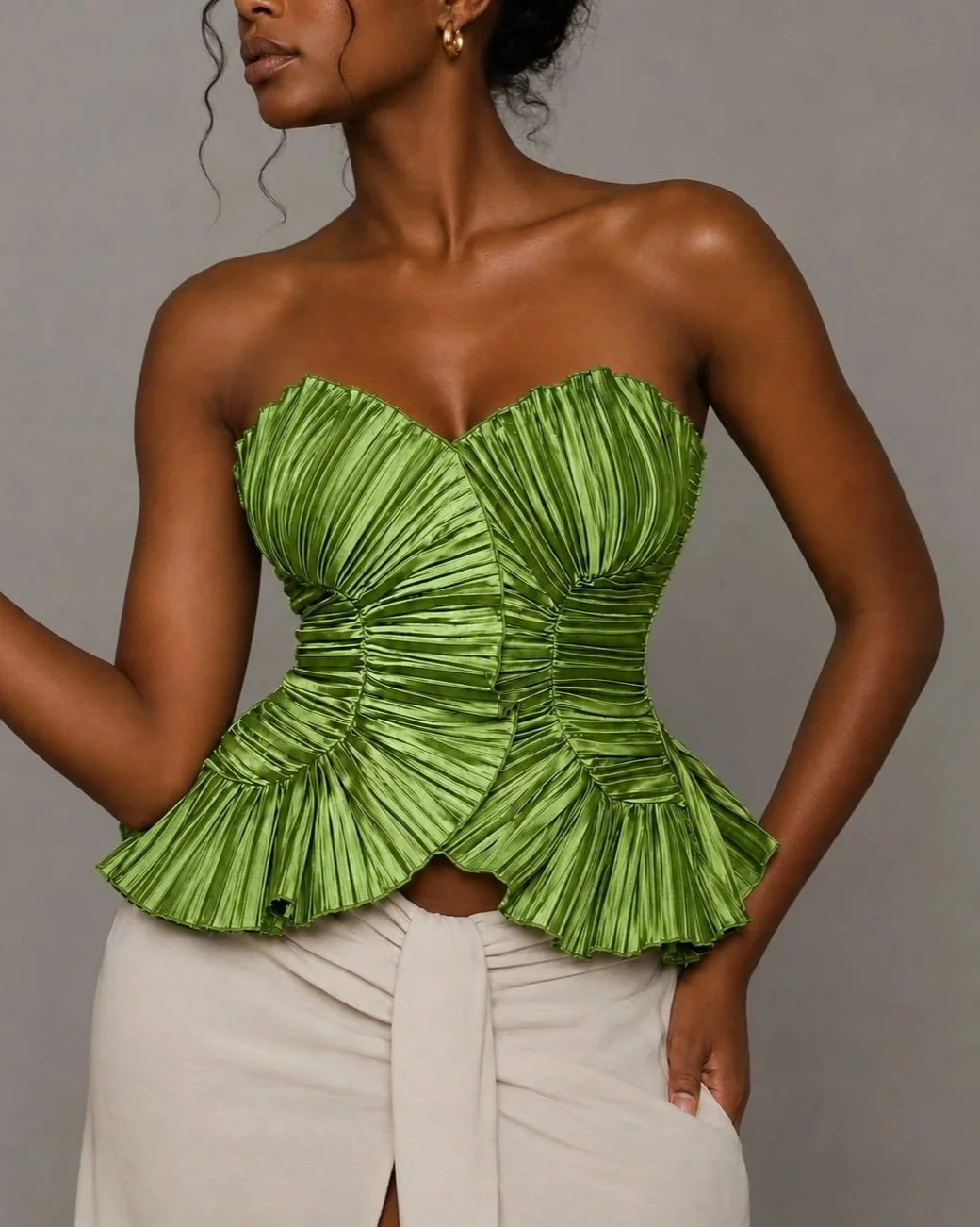 Green+Pleated+Top+2.jpg