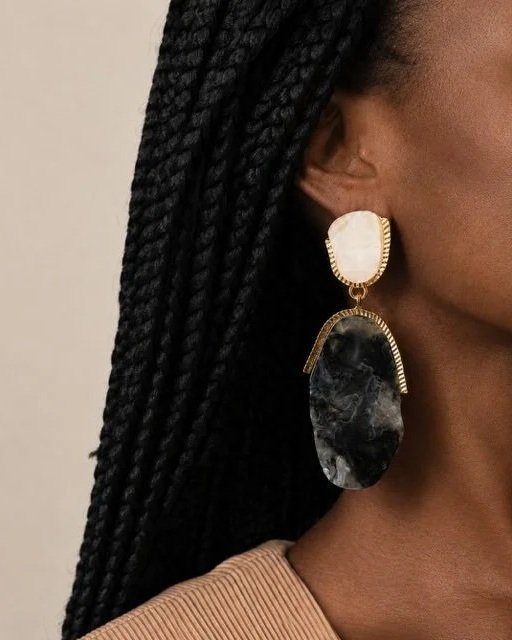 Lyra+Earrings+5.jpg