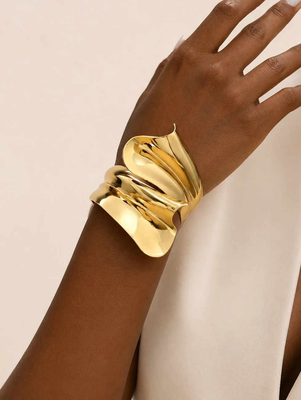 Sway Cuff 2.jpg