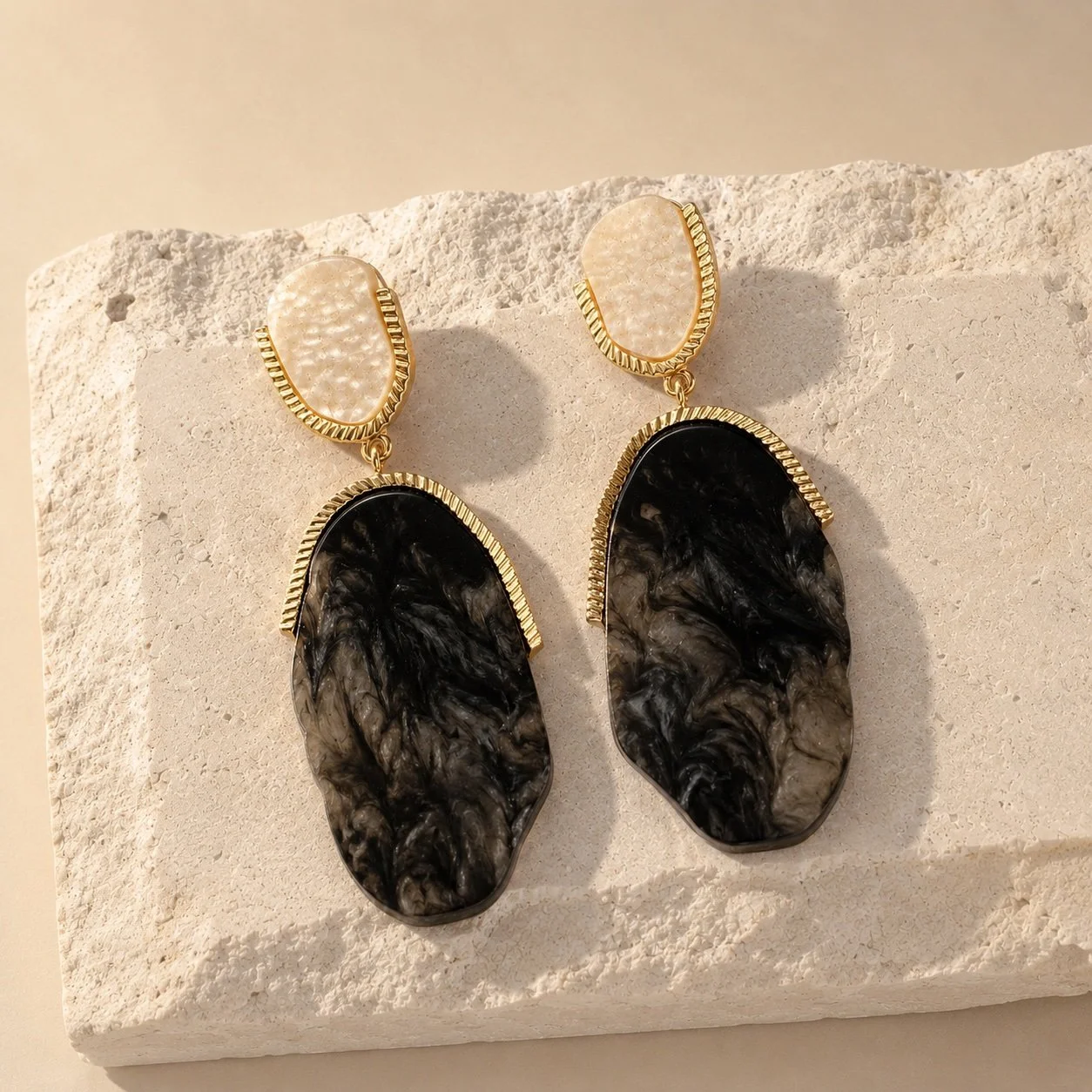 Lyra Earrings .jpg