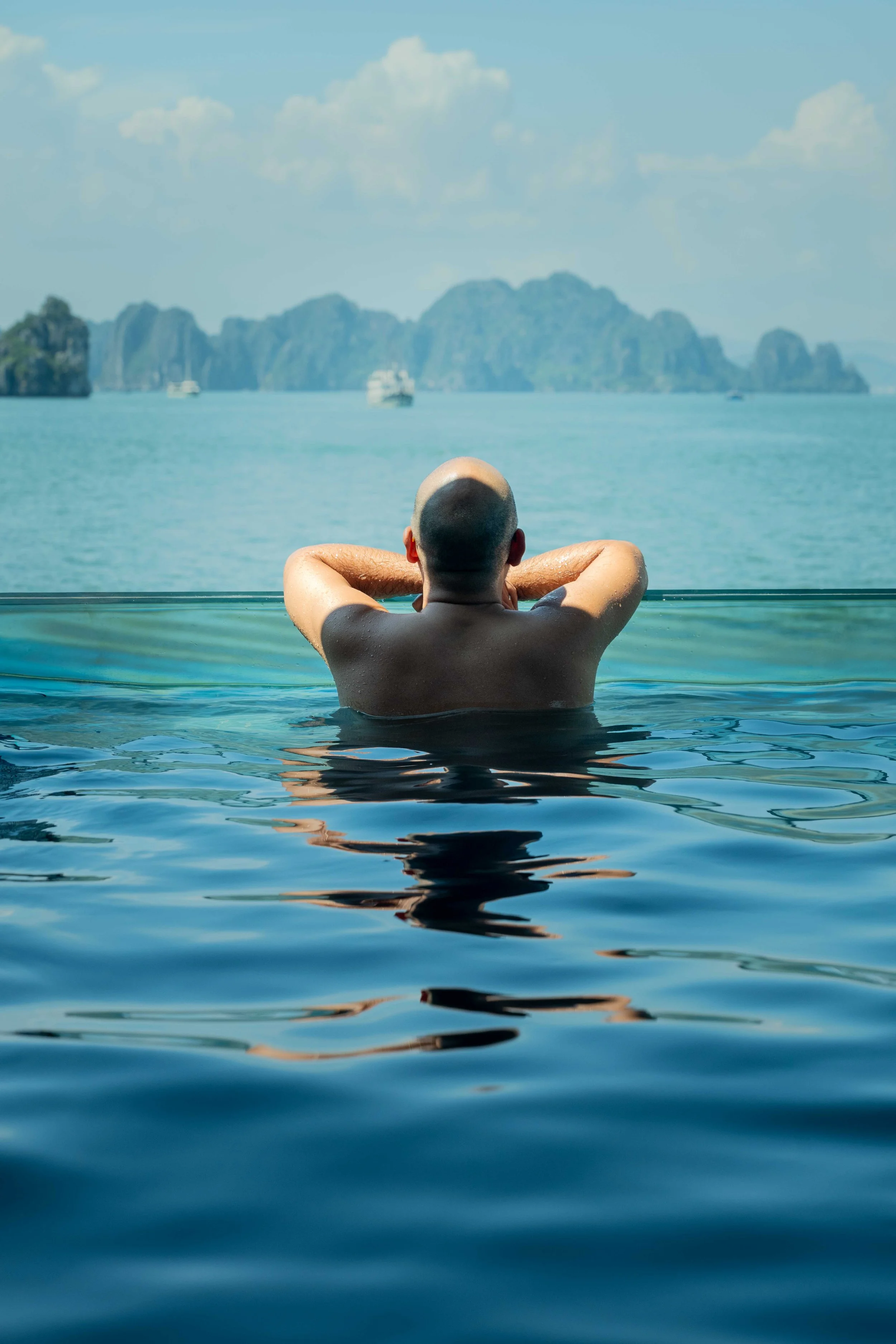 Vietnam - Ho Long Bay - Cruise Ship infinity pool - Voice within