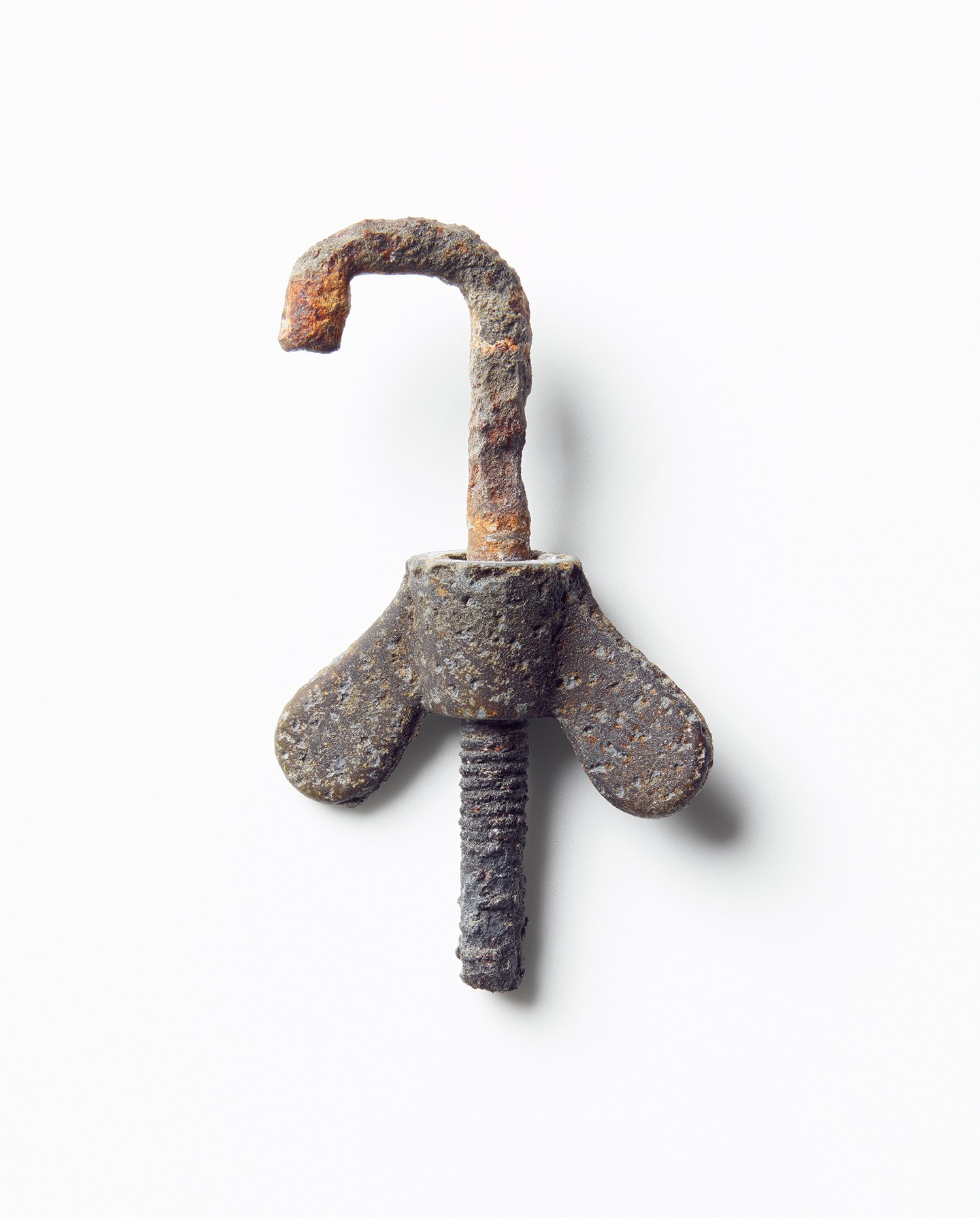 one side rusty thing