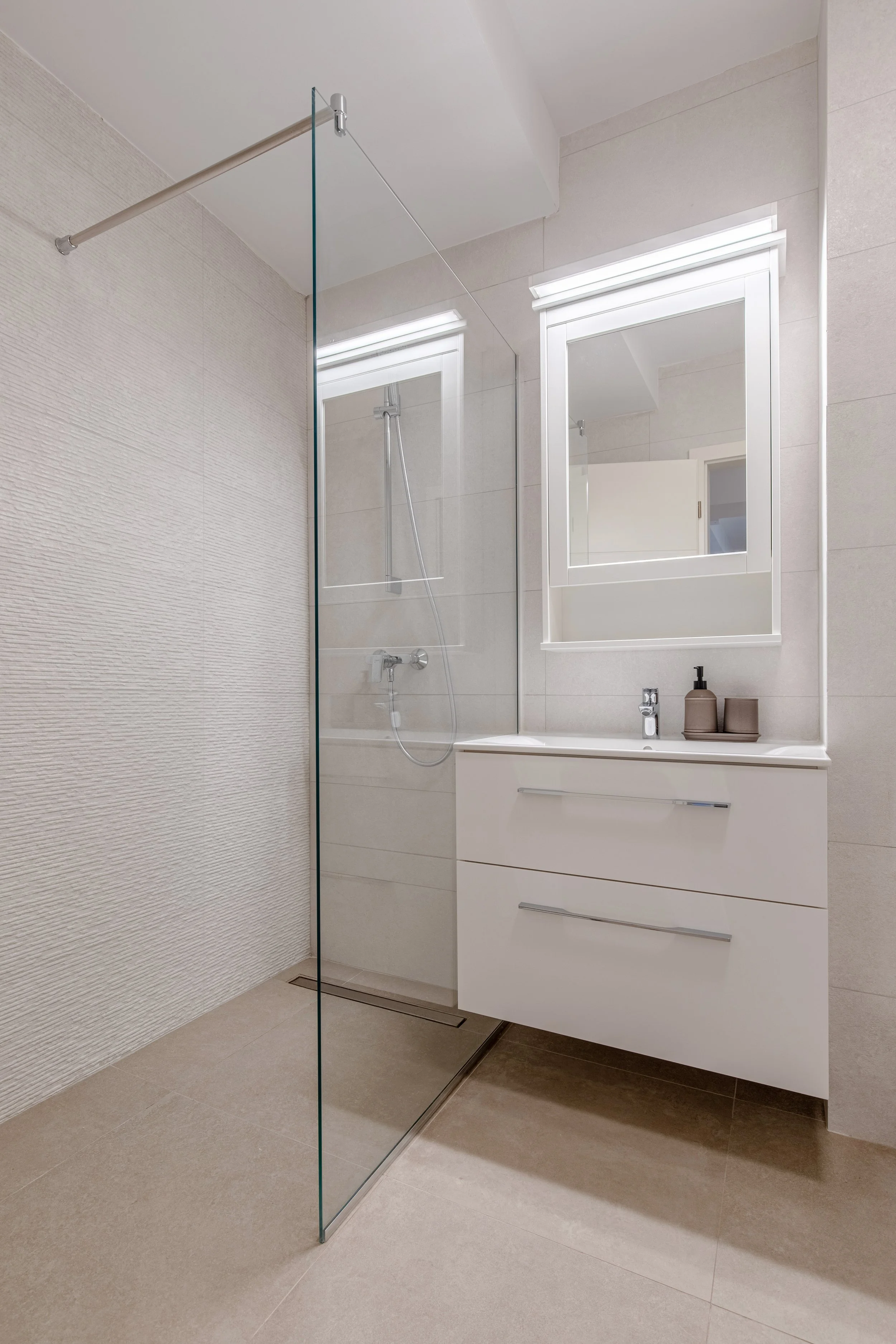 9. C86A7448-HDR.jpg