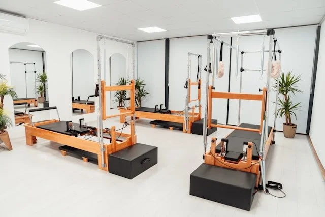 What’s the Difference Between Barre and Pilates?