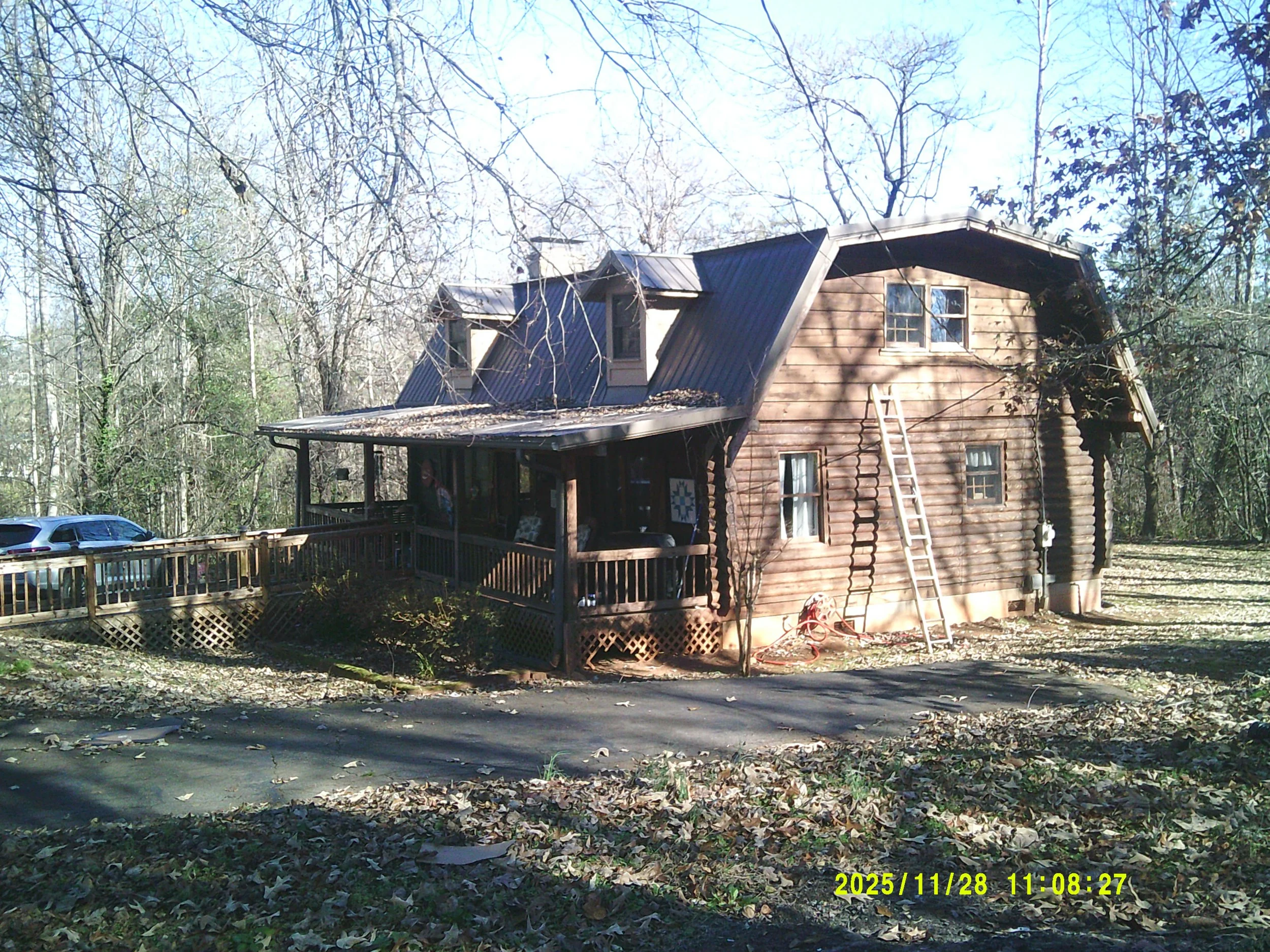 old wood country house.JPG