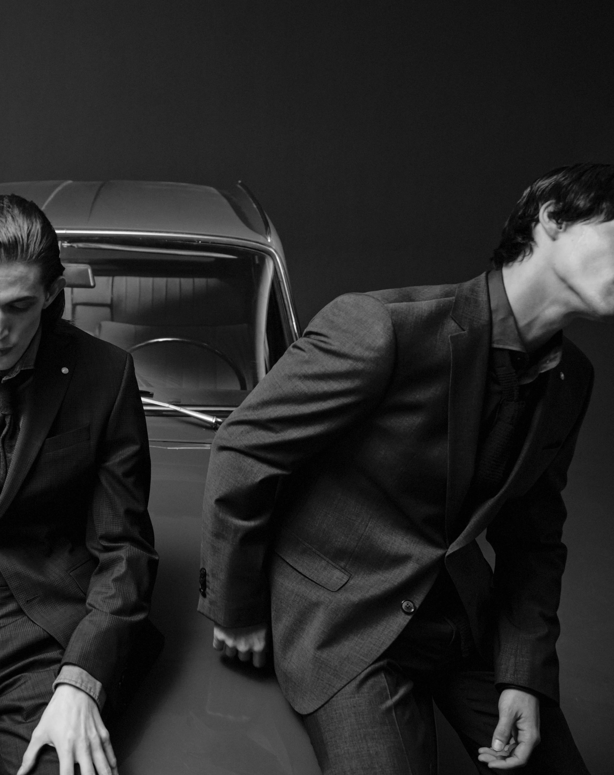 _211221_PIERRECARDIN_FW22_m22_02362bw.jpg