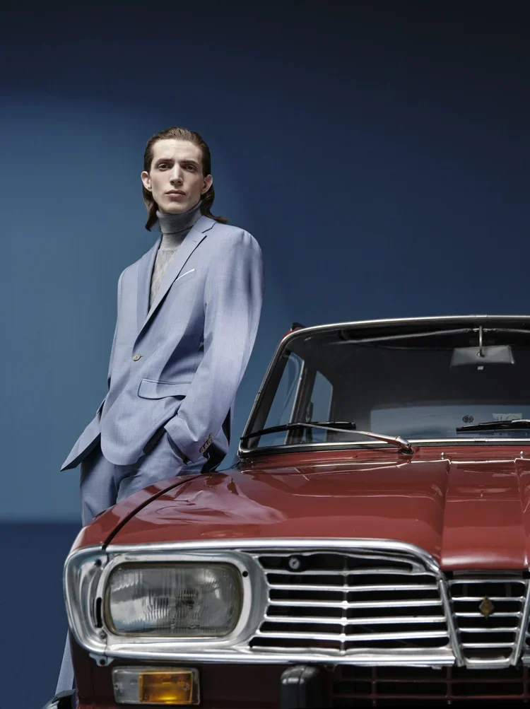 _211221_PIERRECARDIN_FW22_m23_02604.webp