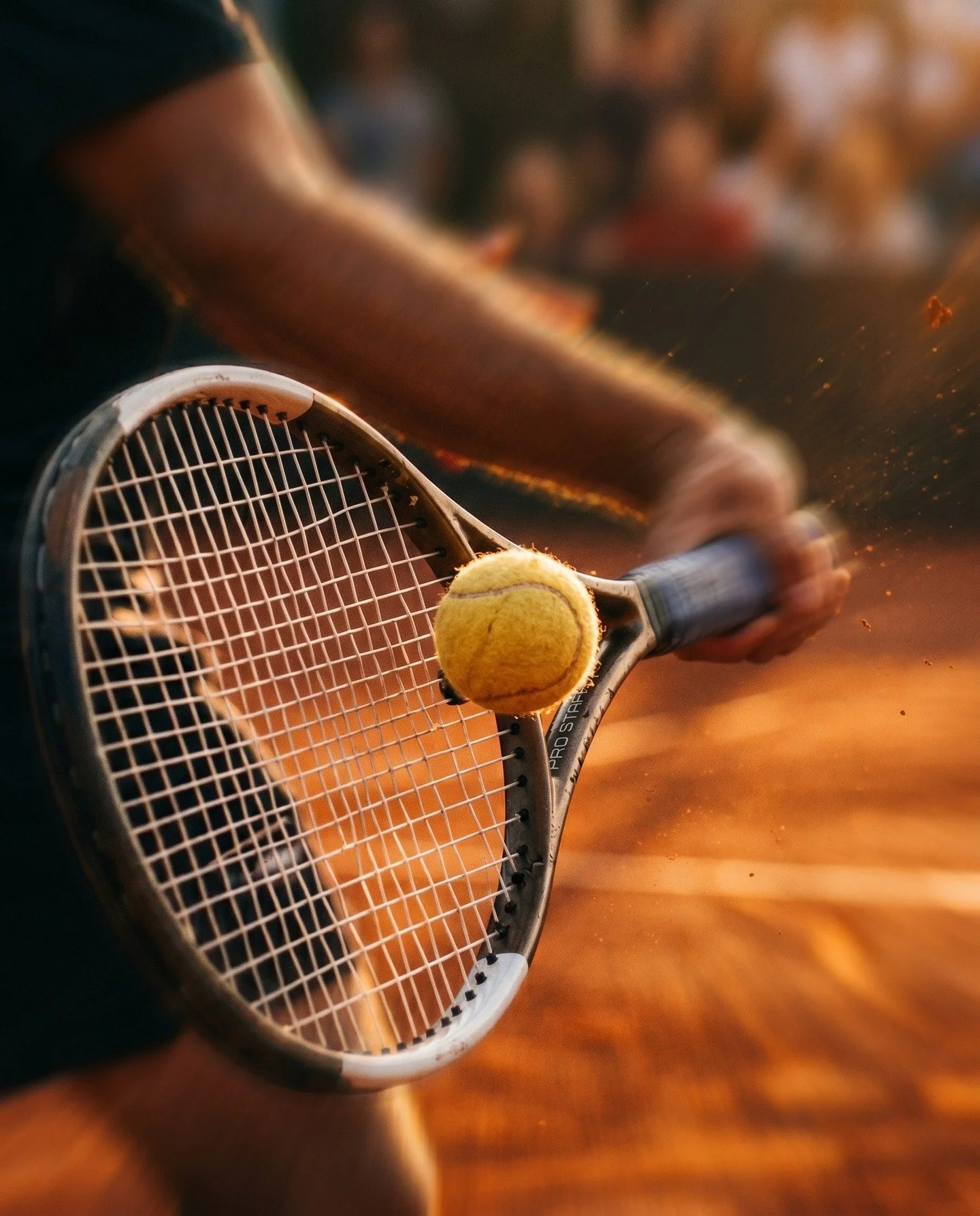 The grit, the slide, the perfect strike. 🎾🌪️

#aiphotography #tennisplayer #clayseason