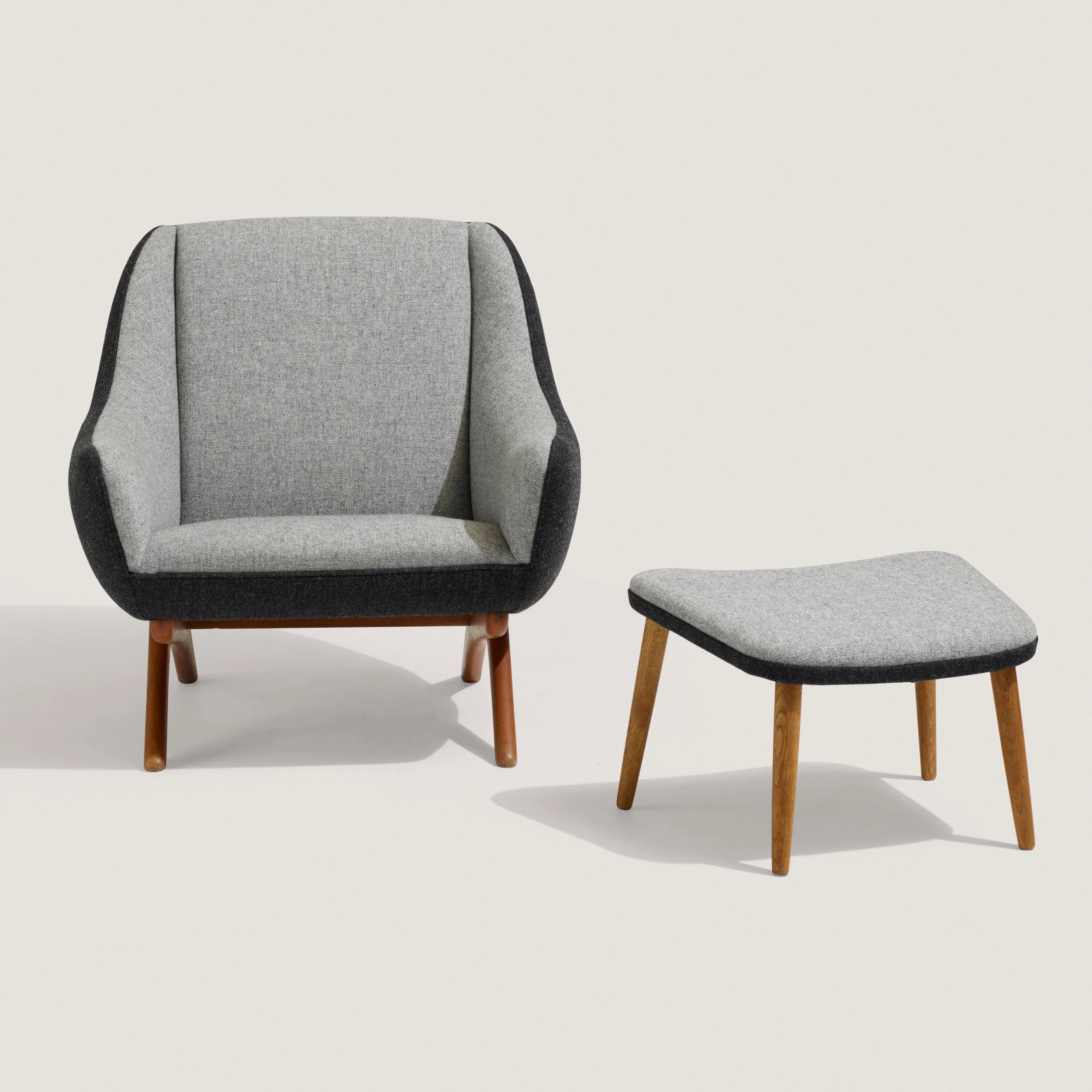 Model-90-lounge-chair-1.jpg
