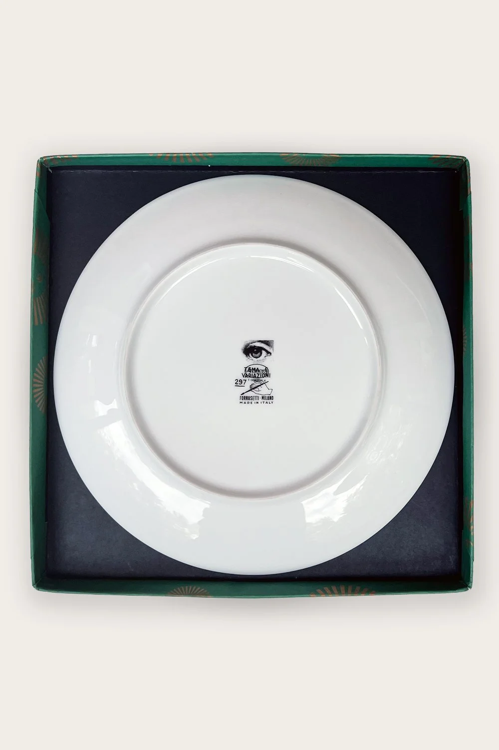 Fornasetti-plate-4.jpg