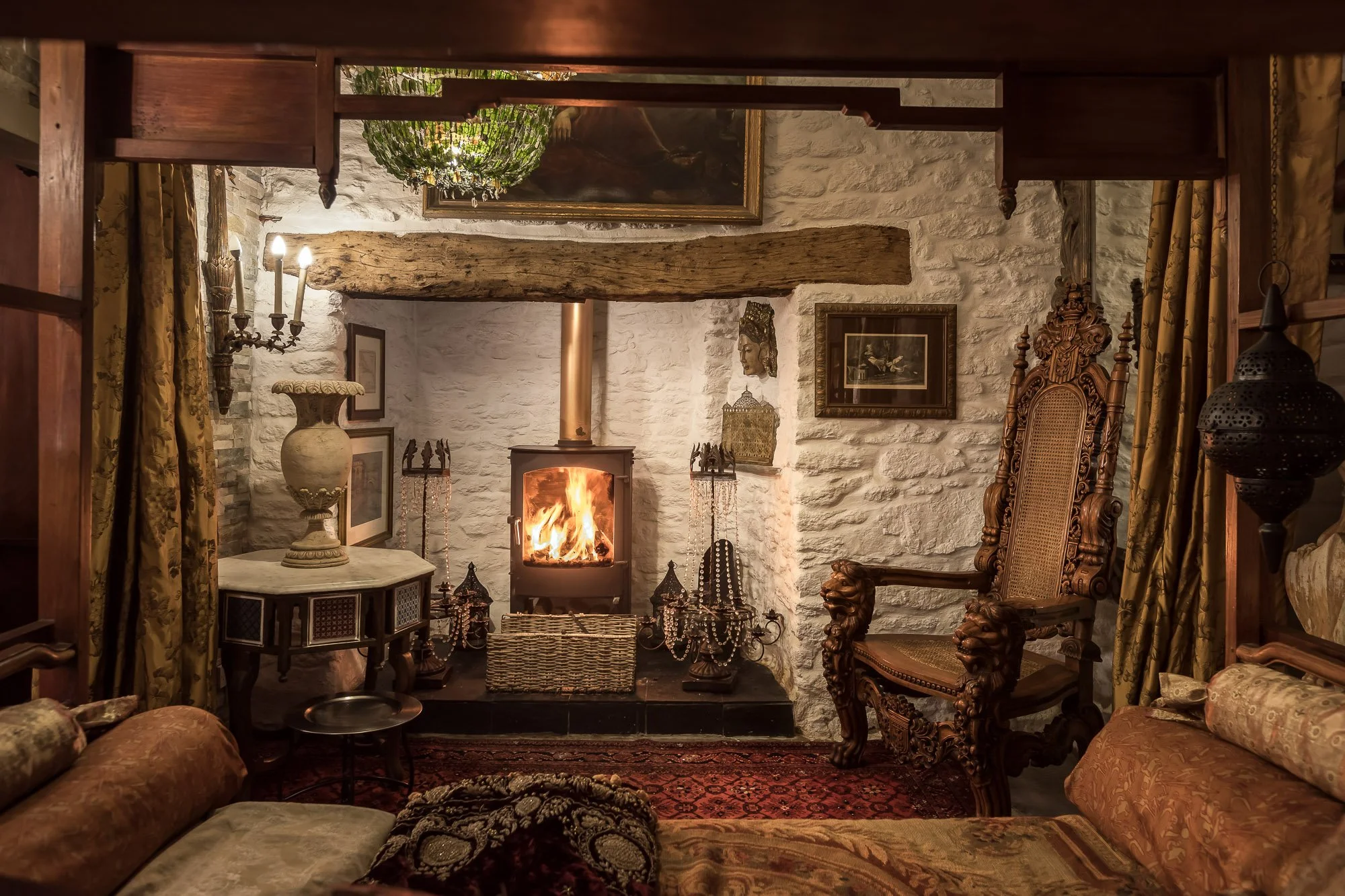 holiday home frontroom 1.jpg