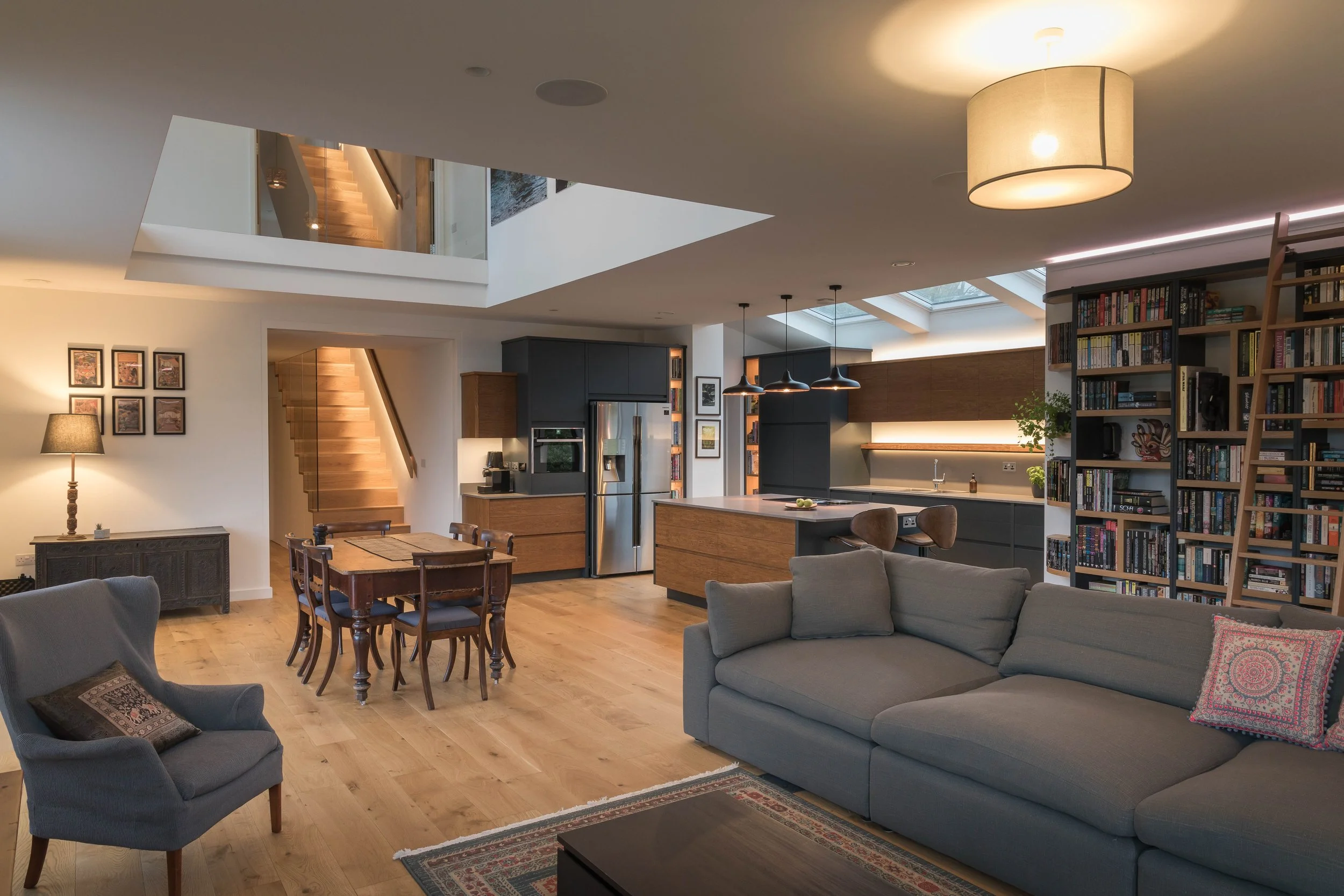 Metters interior eve 1.jpg