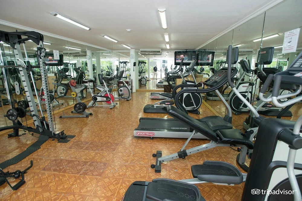 fitness-center--v8903497.jpg