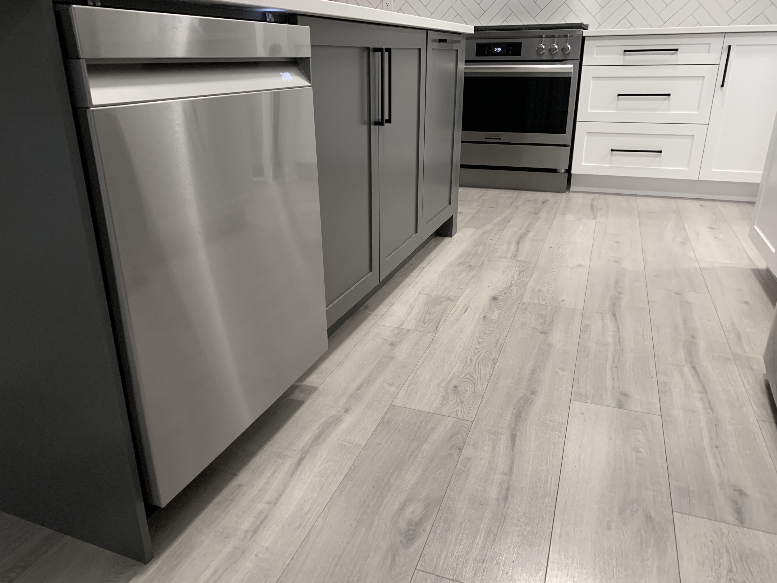 Engineered hardwoord or laminate floors, both require care and specific products in order to preserve the quality of the finish.