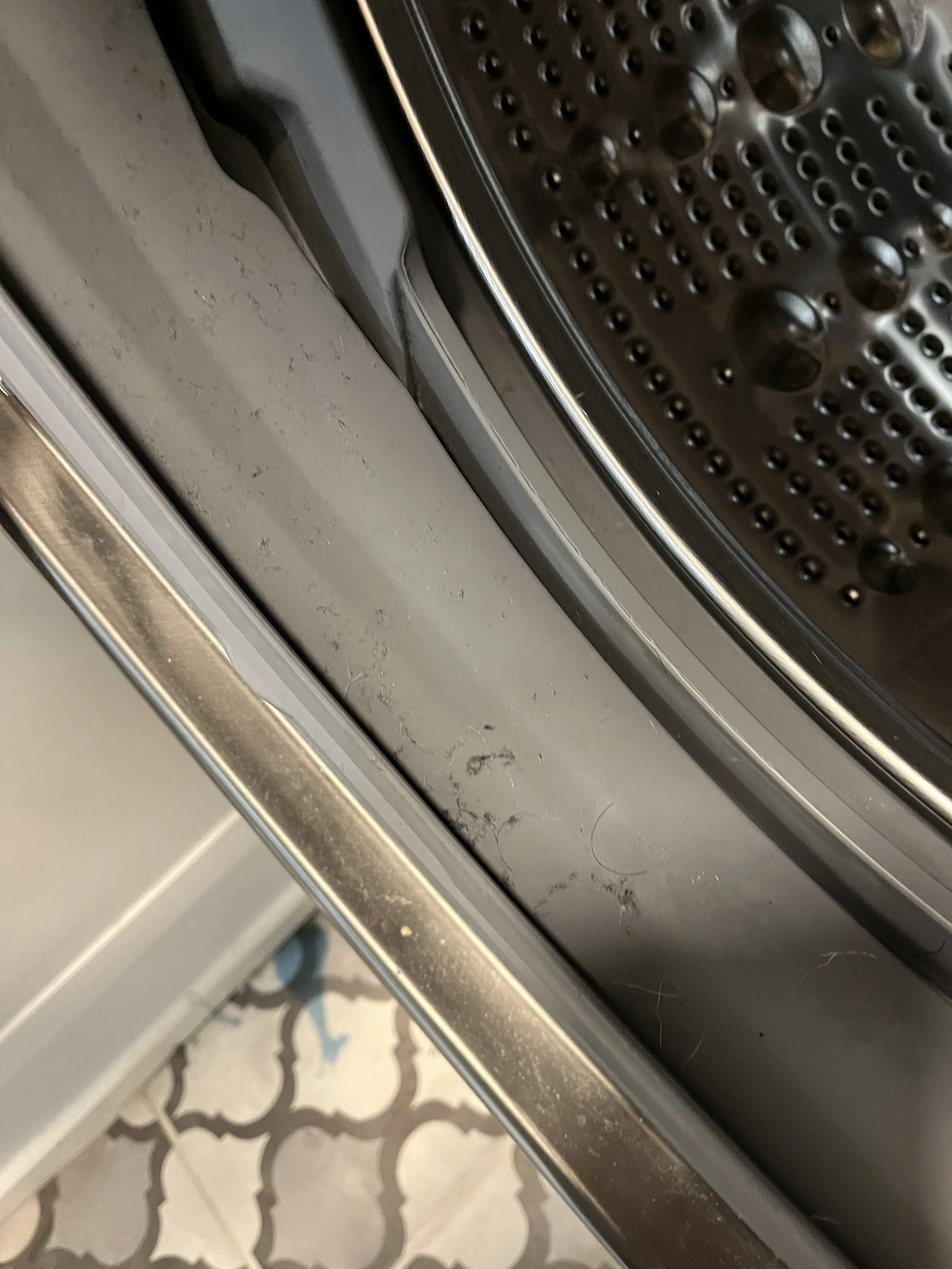 We detail your washer and dryer, inside and out 