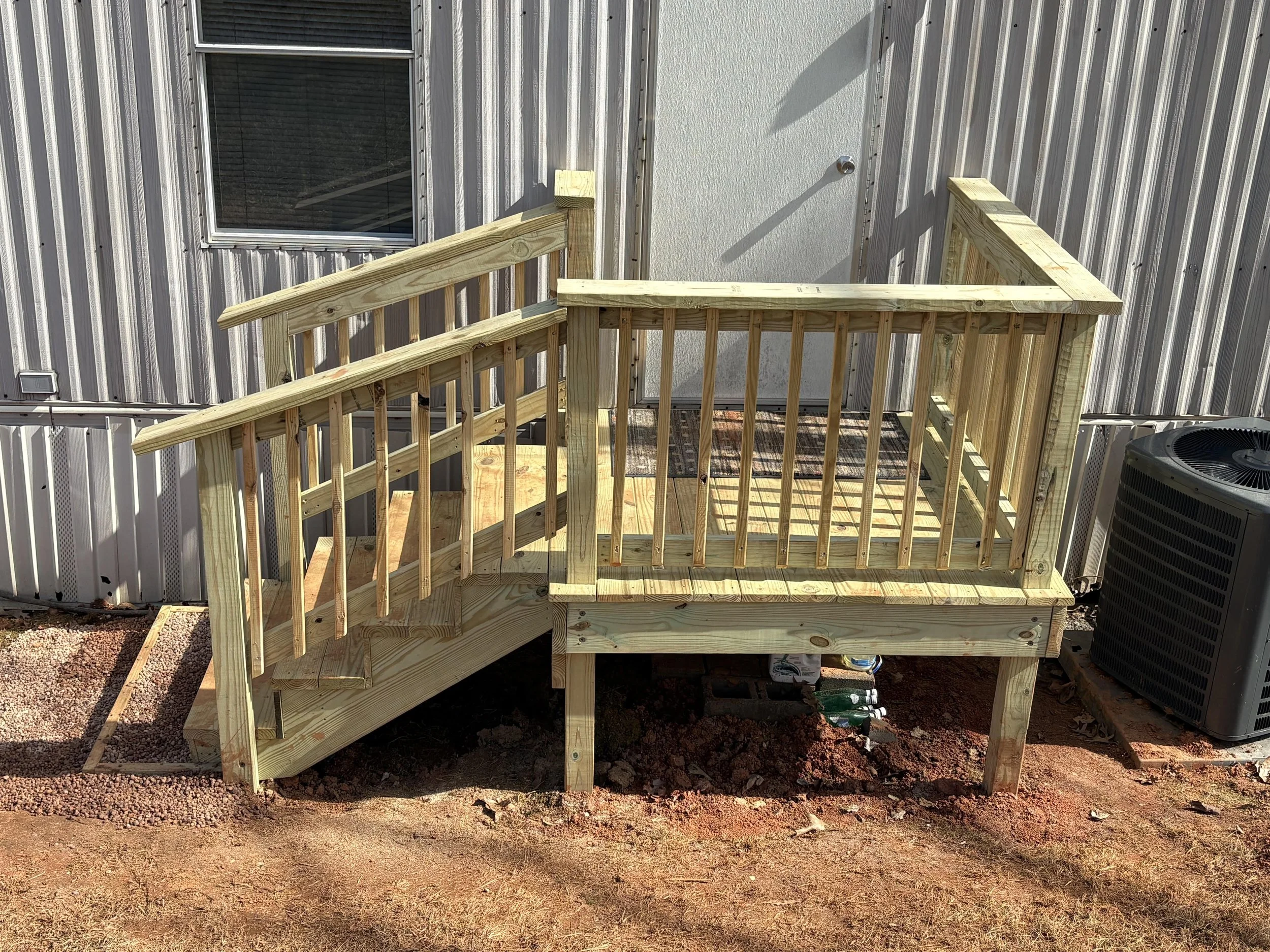 Custom Landing & Stairs
Maximizing accessibility! A beautiful, sturdy addition built with premium materials to give the homeowner easy, reliable access to their outdoor space.