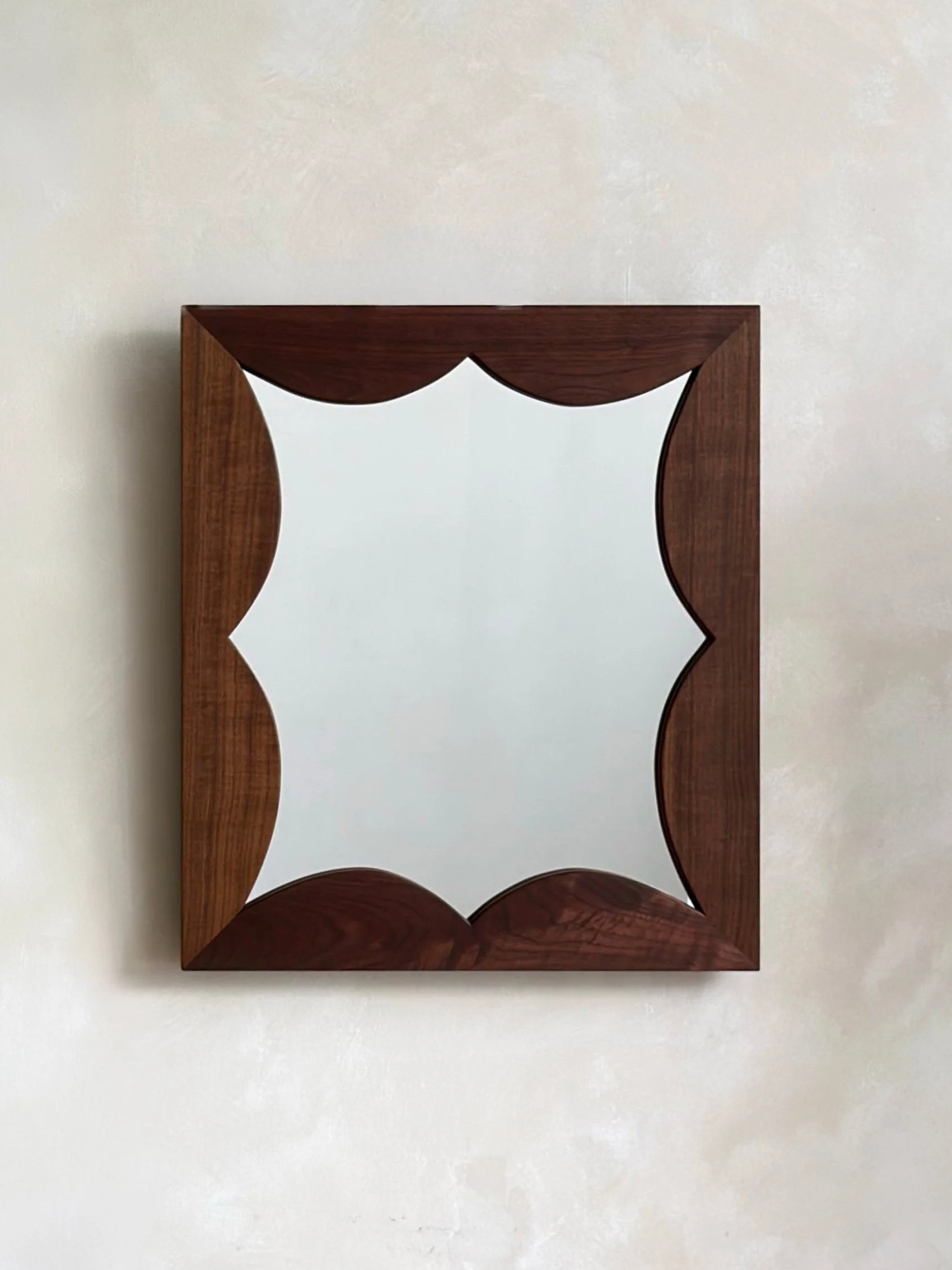   Vale   Mirror / Frame