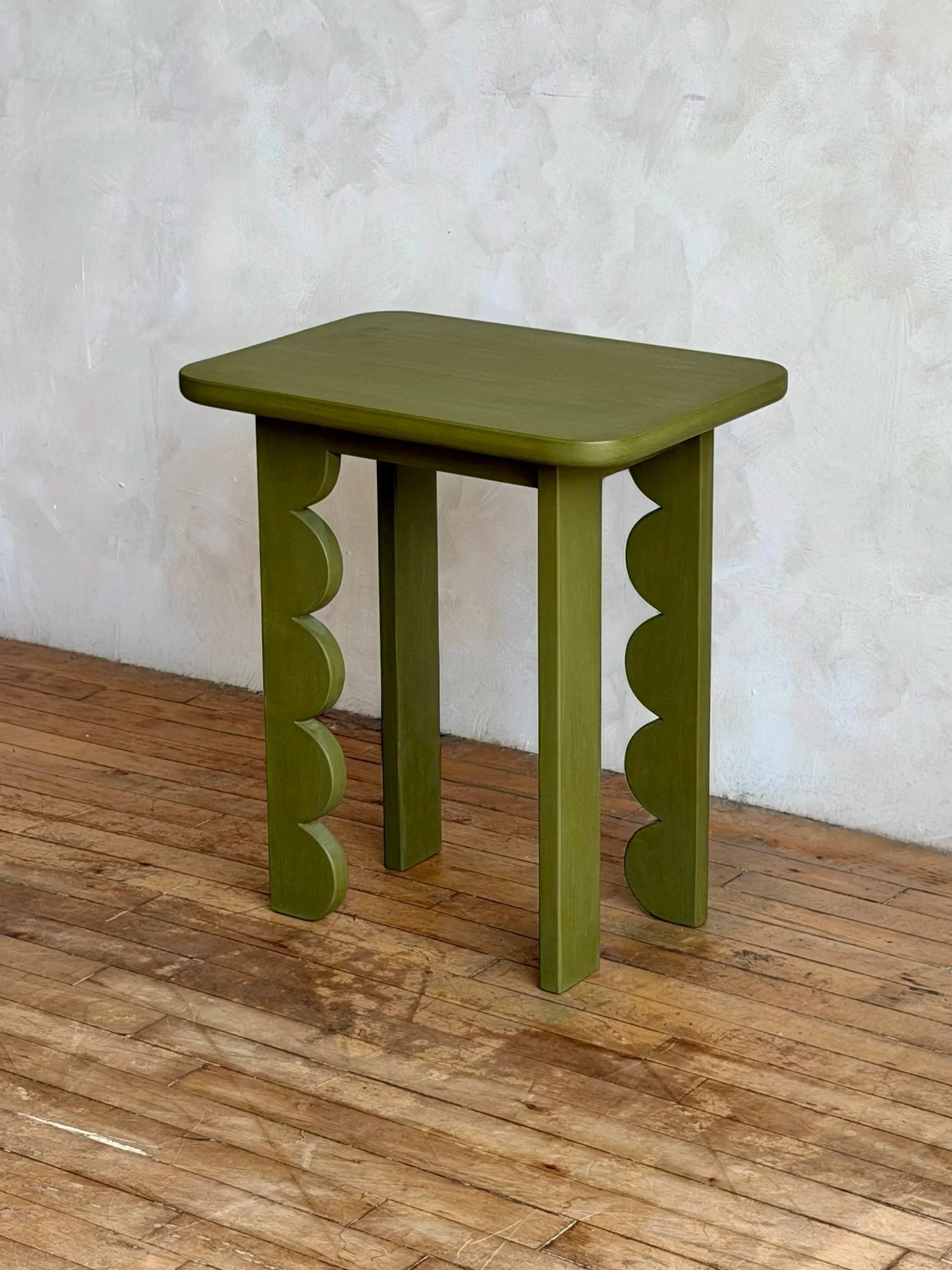   Clover   
Side Table