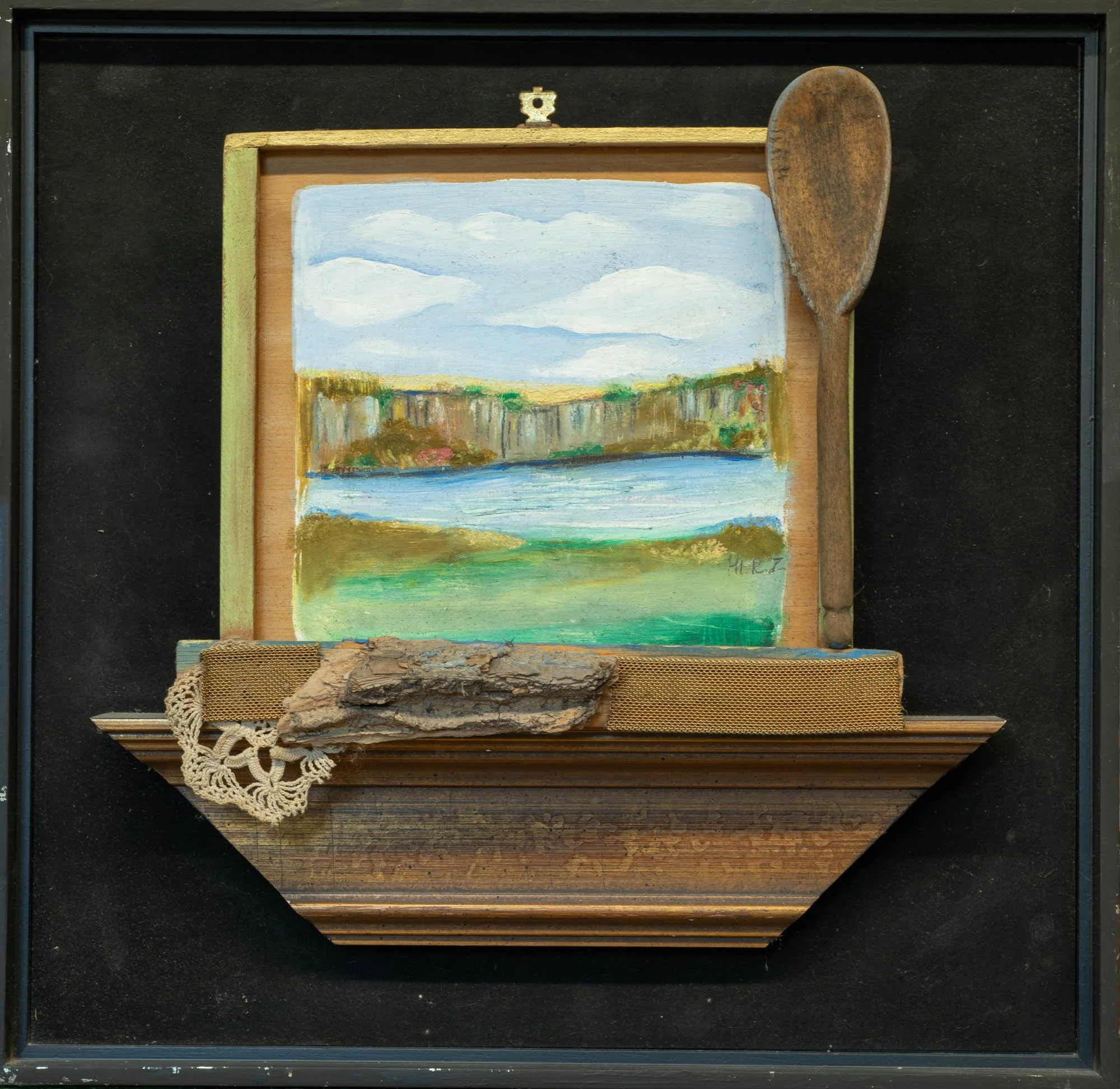 Palisade Spoon, 14 x 14 x 2 inches