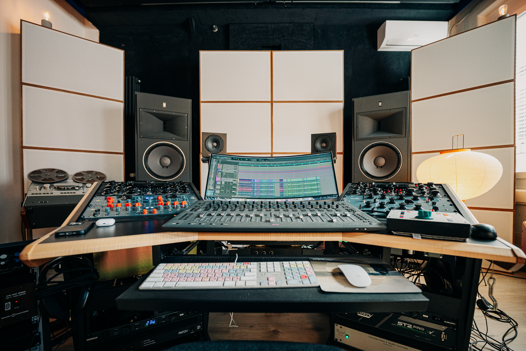 Studio21-0463.png