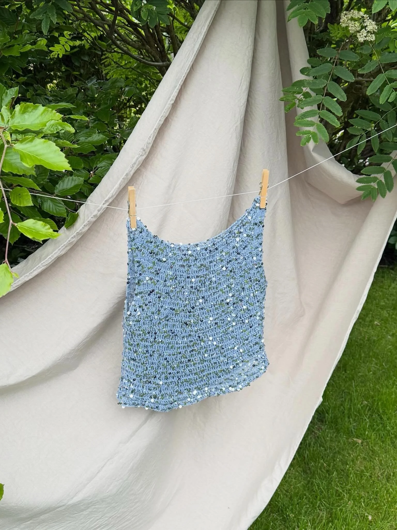 Sequin top in blue🌧️🌧️